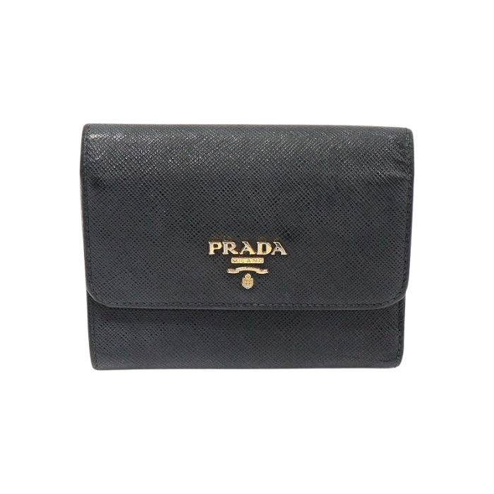 프라다 1MH840 블랙 사피아노 금장 레터링 3단 플랩 반지갑(Prada 1MH840 Black Saffiano Gold Lettering Three-Fold Wallet)