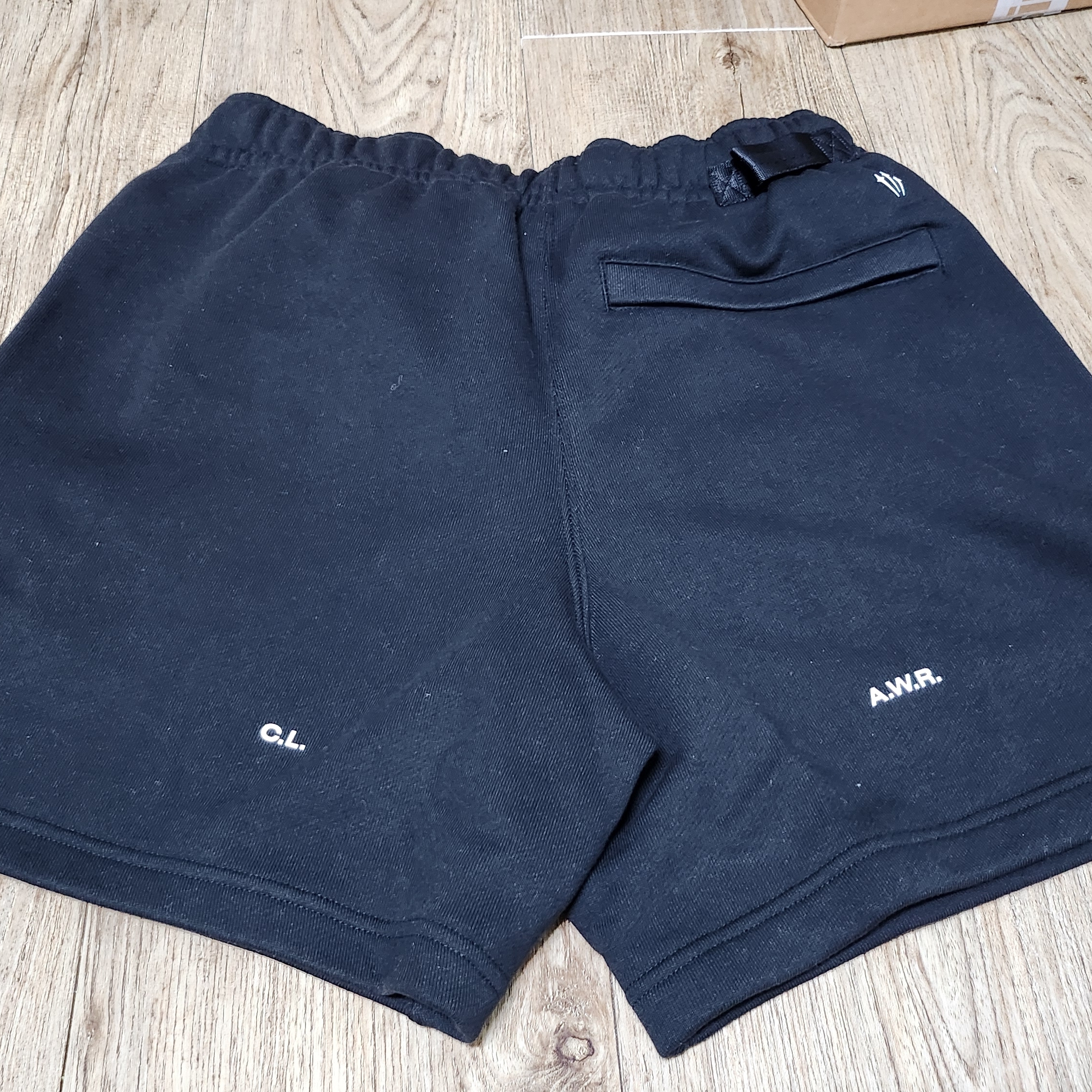 Nike x Drake Nocta Cardinal Fleece Shorts Black White - US/EU 착용 스타일 - 2