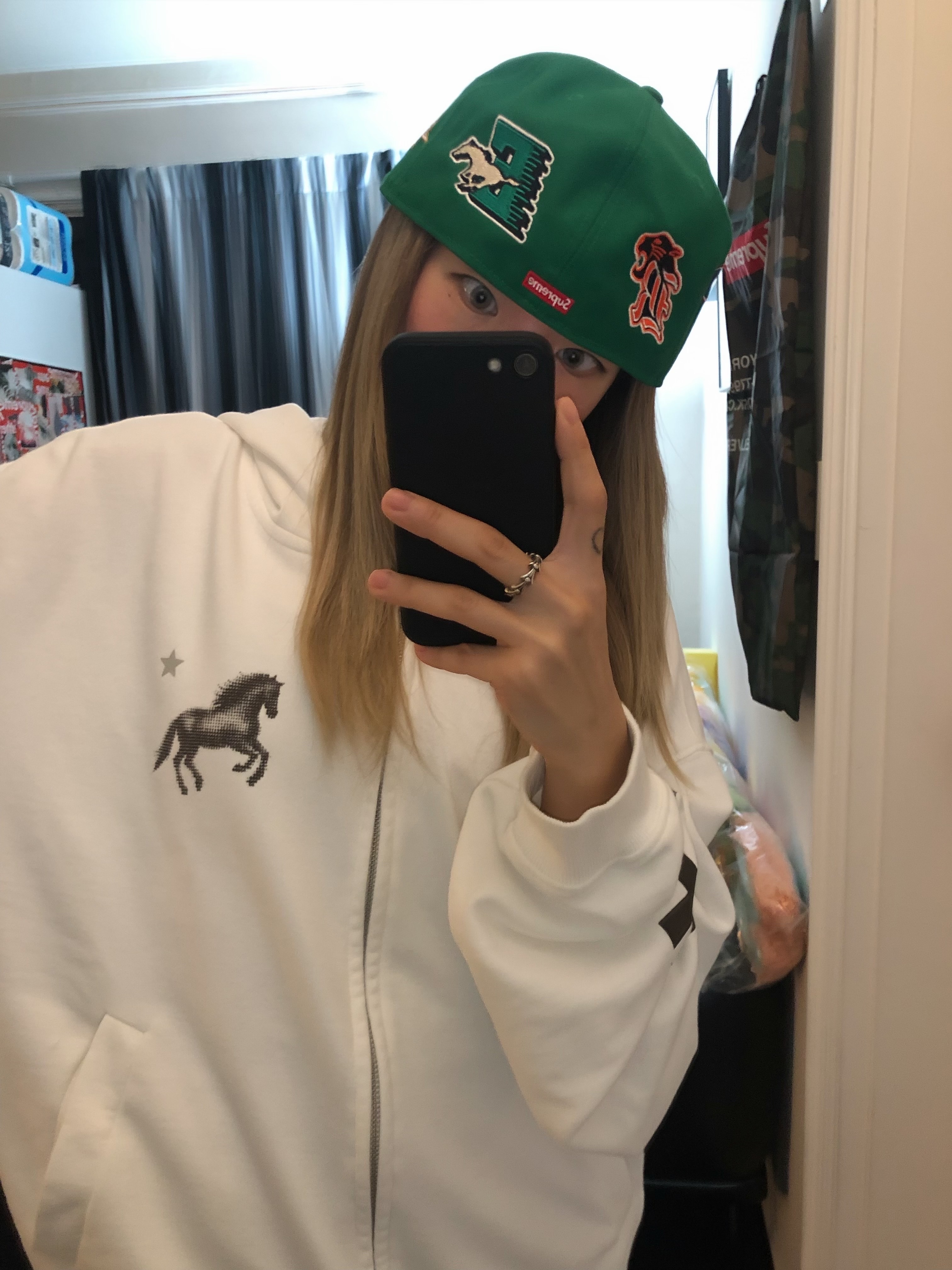 Supreme Mascots S Logo New Era Green - 26SS 착용 스타일 - 2