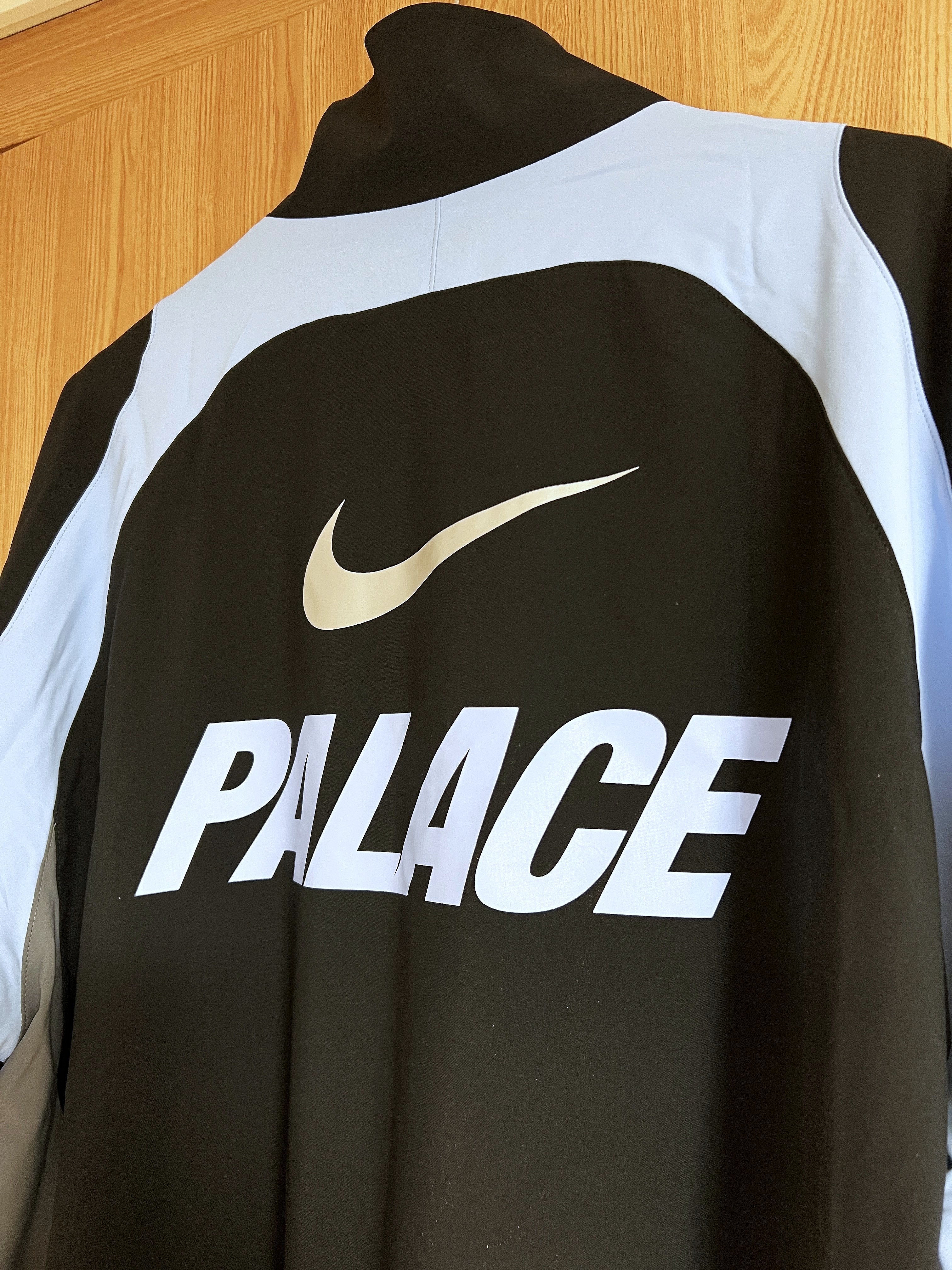 Palace x Nike Track Jacket Black - 26SS 착용 스타일