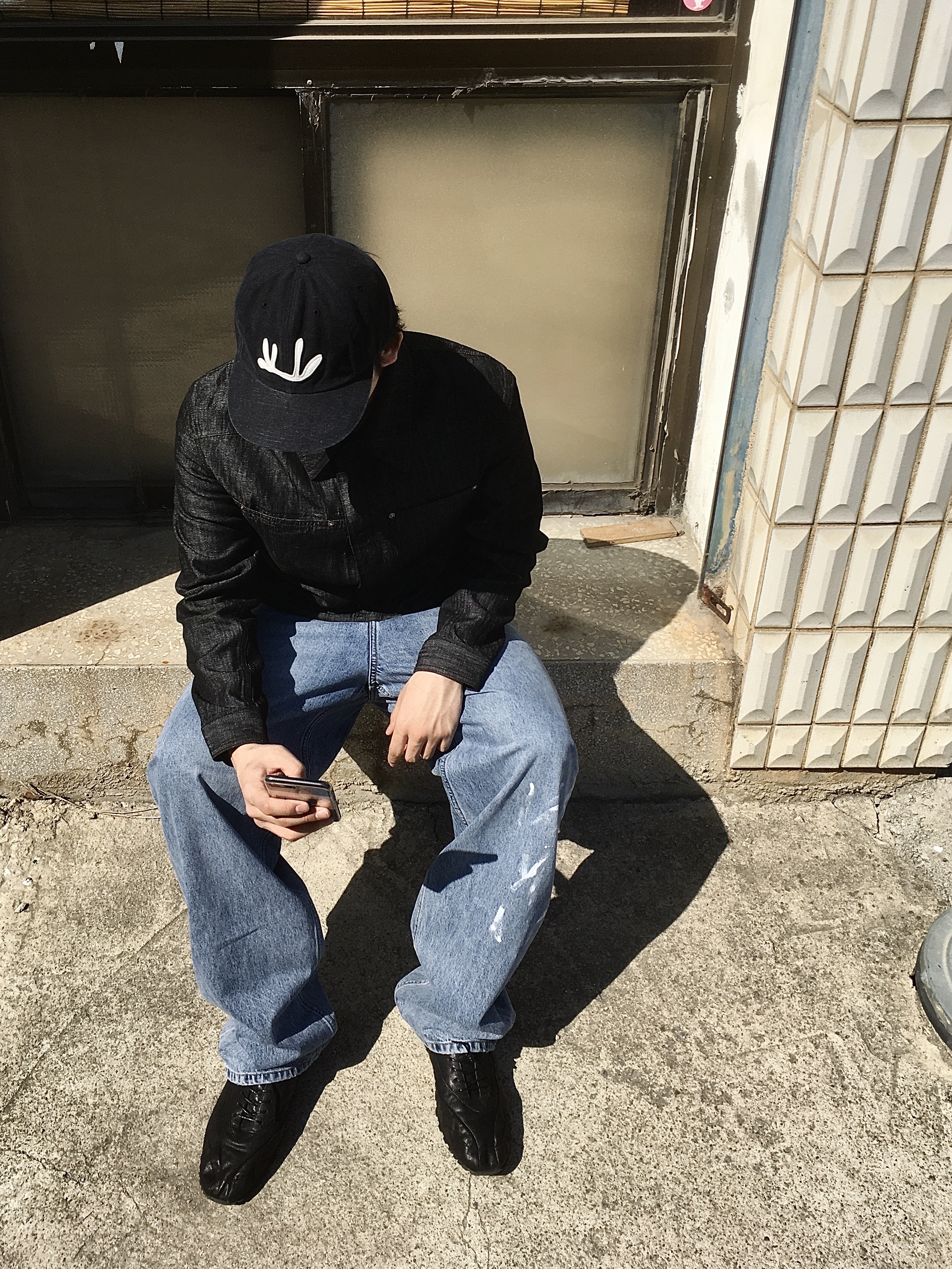 CHOWOO Vintage Washed Downfall Cap Washed Black, CHOWOO Linen Engineered Jacket Black 착용 스타일 - 1