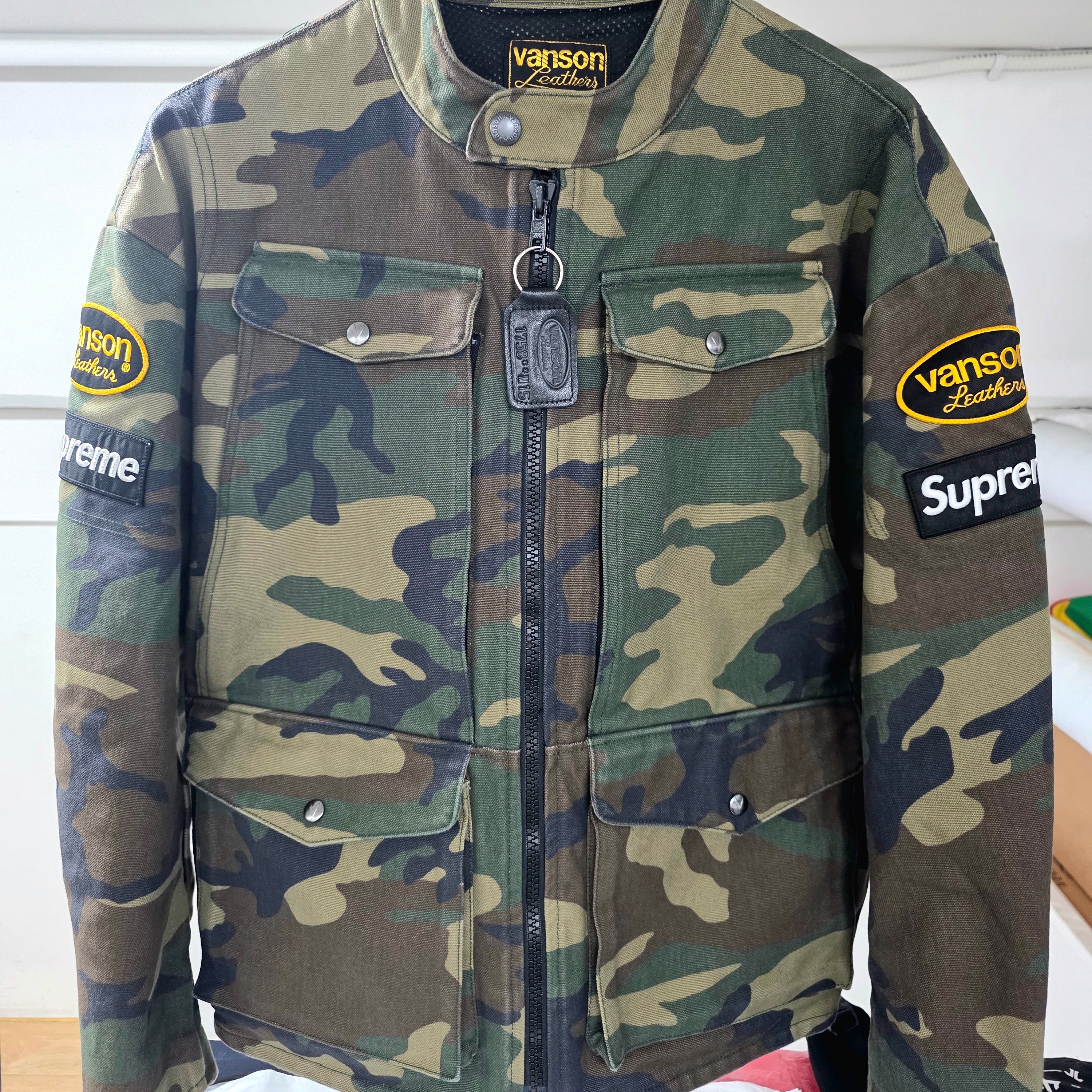 Supreme x Vanson Leathers Cordura Jacket Woodland Camo - 26SS 착용 스타일 - 3