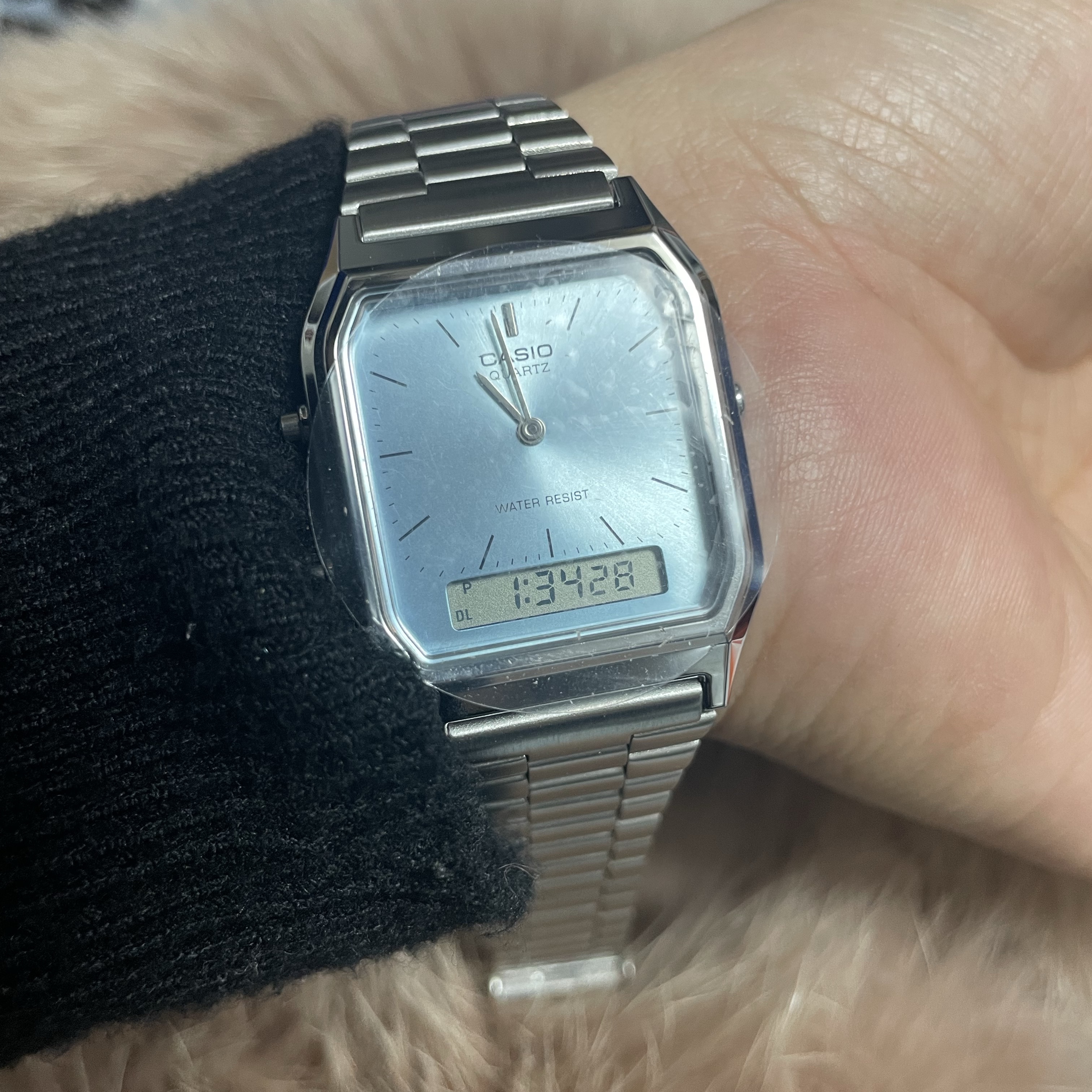 Casio AQ-230A-2A1MQY 착용 스타일
