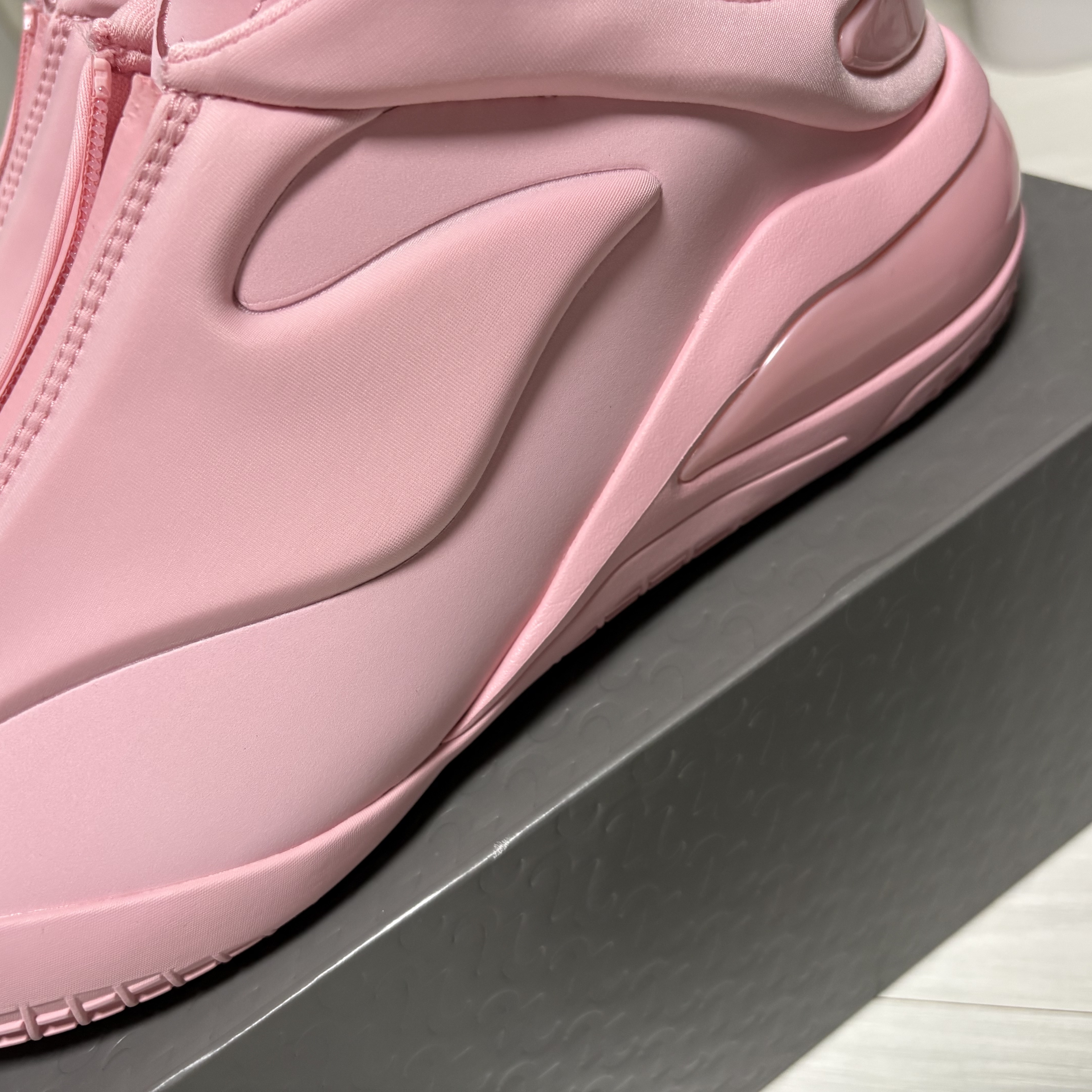Converse x Shai 001 Blush, Converse x Shai 001 Masi Blue 착용 스타일 - 3