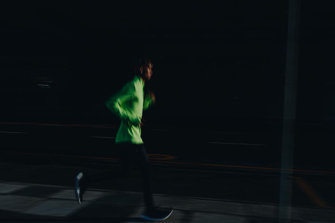데카트론 남성 하프집 러닝 형광 긴팔 티 100 플루오 애시드 옐로우(DECATHLON Men's Half-Zip Running High-Visibility Long-Sleeved T-Shirt 100 Fluorescent Acid Yellow) - 6
