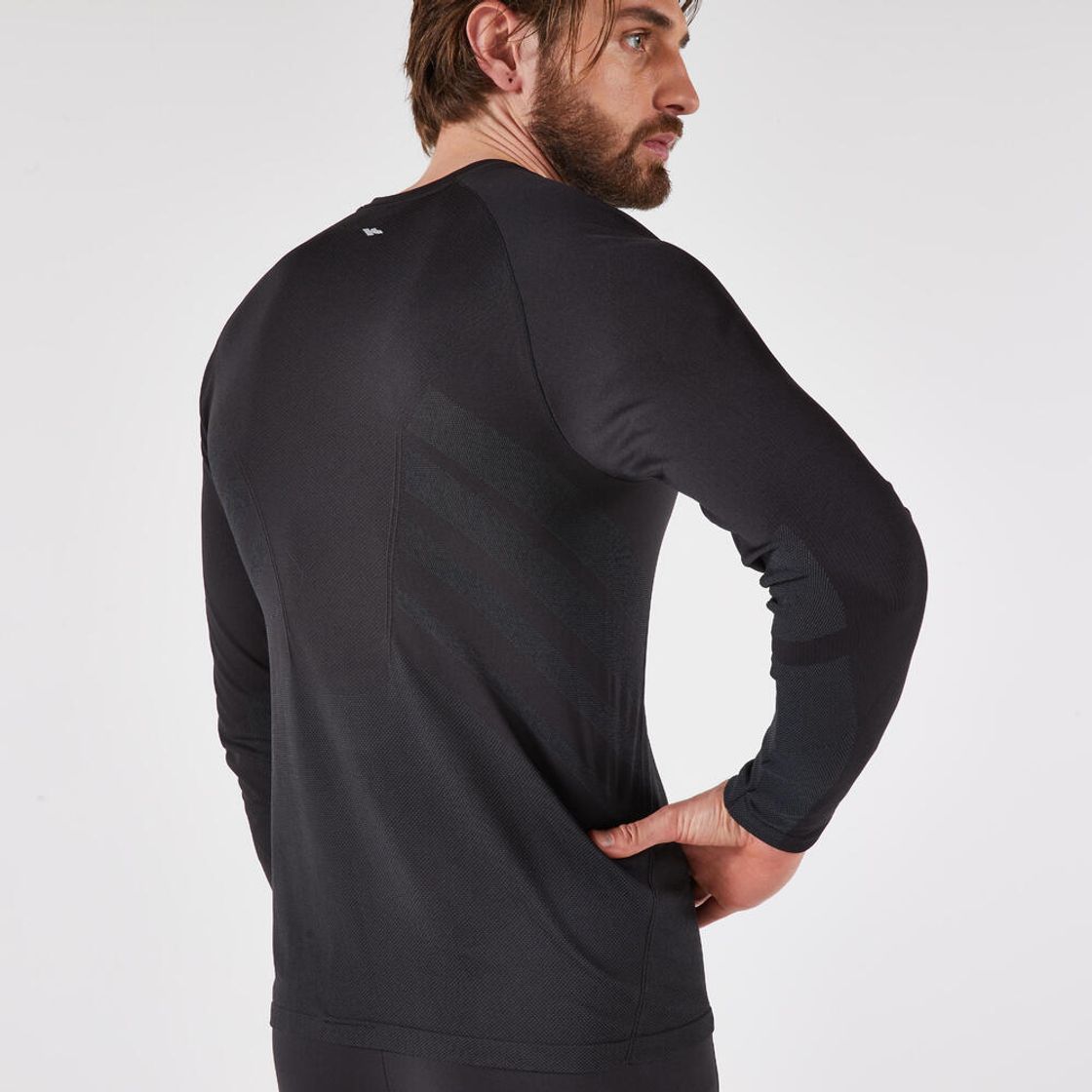 데카트론 남성 러닝 심리스 긴팔 티 런 500 스모크 블랙(DECATHLON Men's Running Seamless Long-Sleeved T-Shirt Run 500 Smoke Black) - 5