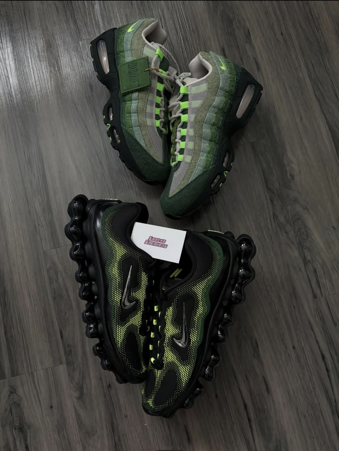 Nike Air Liquid Max Radiant Green and Green Apple, Nike Air Max 95 OG Neon 착용 스타일 - 2