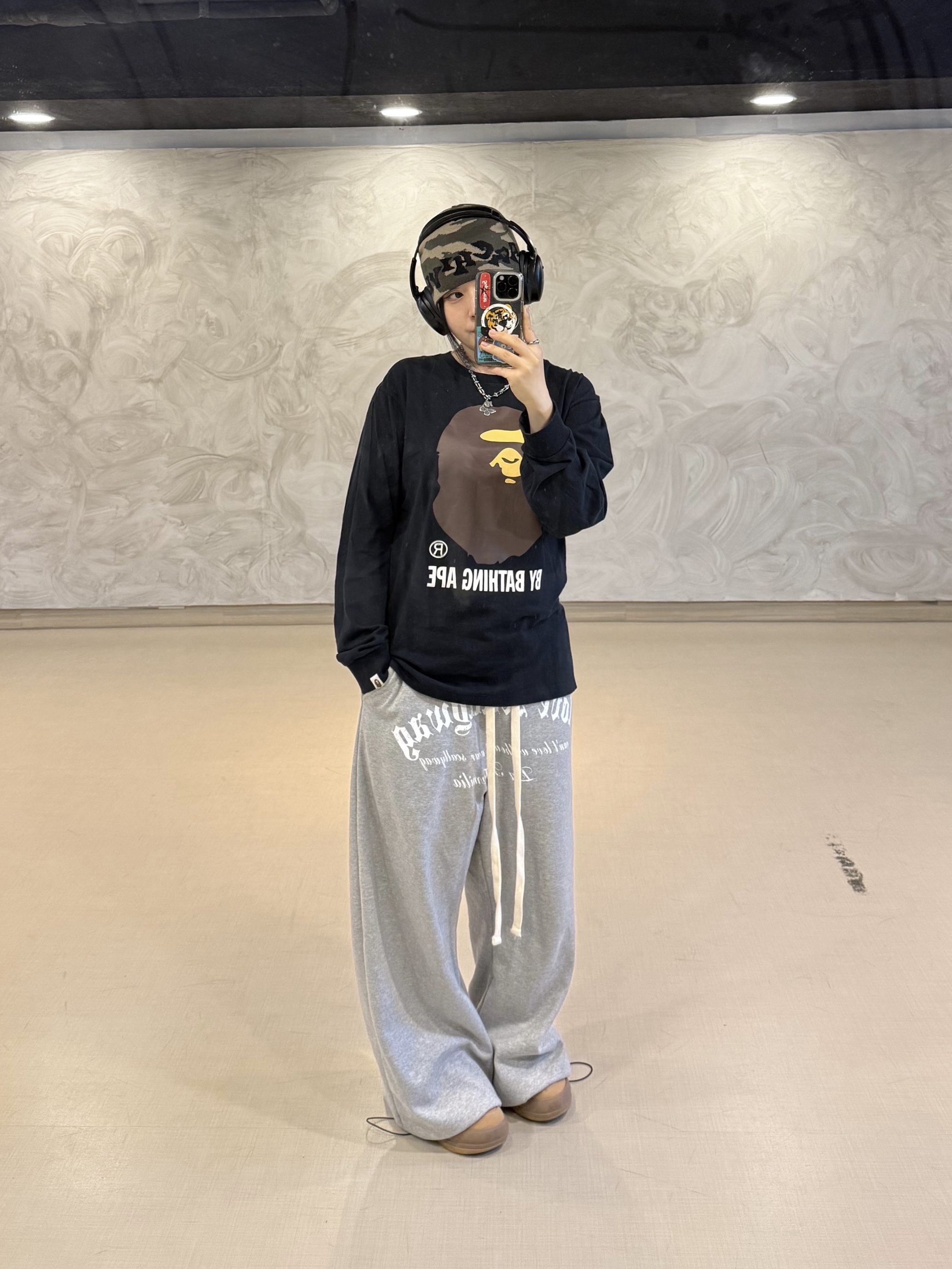 BAPE By Bathing Ape L/S T-Shirt Black 착용 스타일