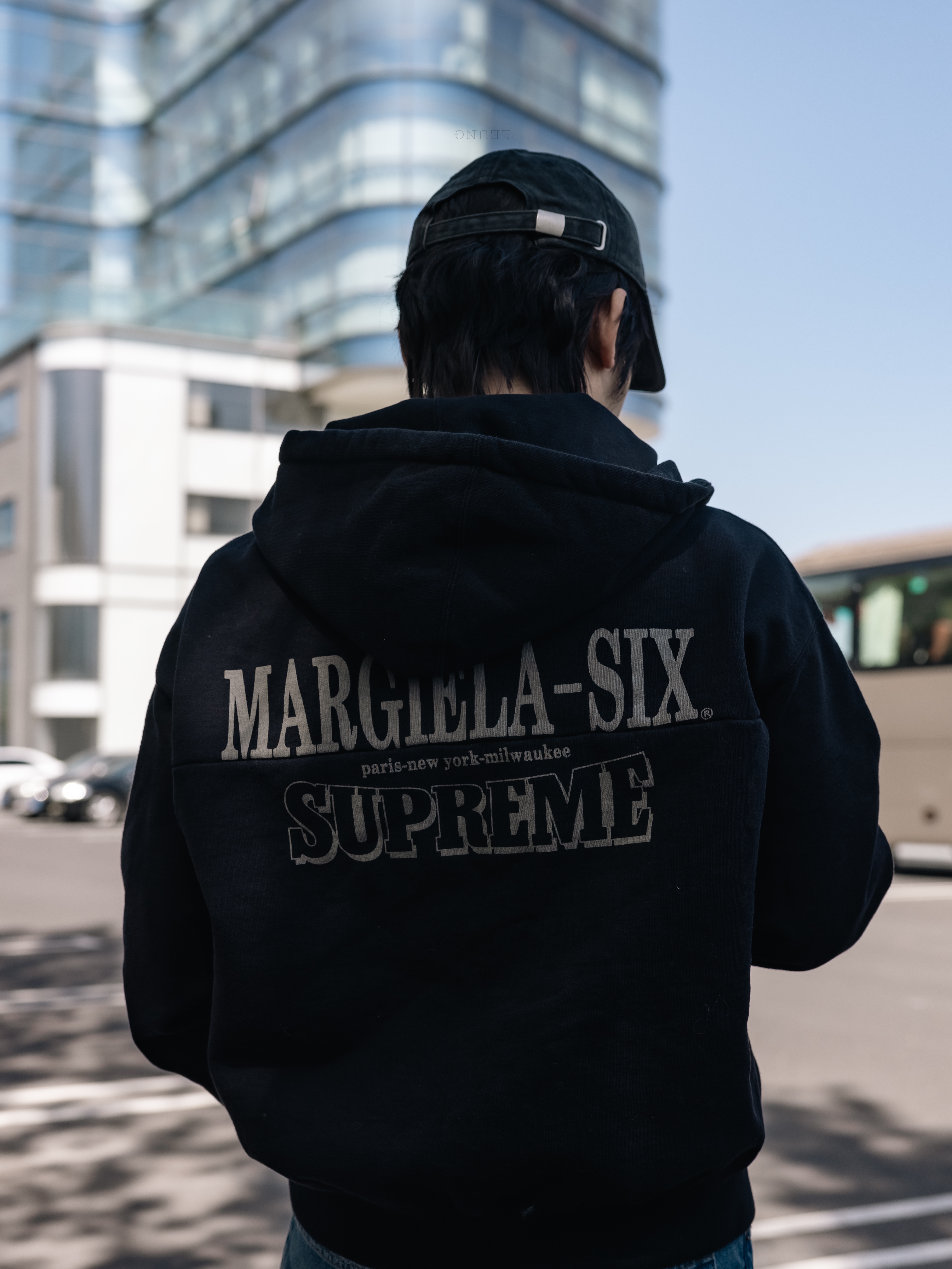 Supreme x MM6 Maison Margiela Eagle Zip Up Hooded Sweatshirt Black - 26SS 착용 스타일 - 2