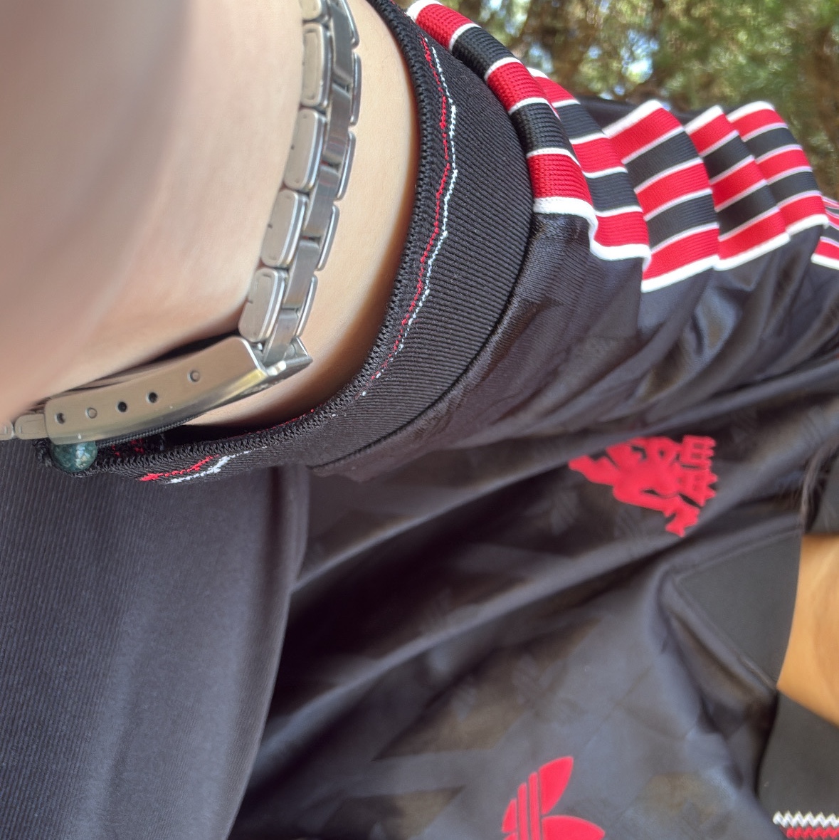 Adidas Manchester United LFSTLR Jersey Black - KR Sizing, Casio LTP-V007D-2E 착용 스타일