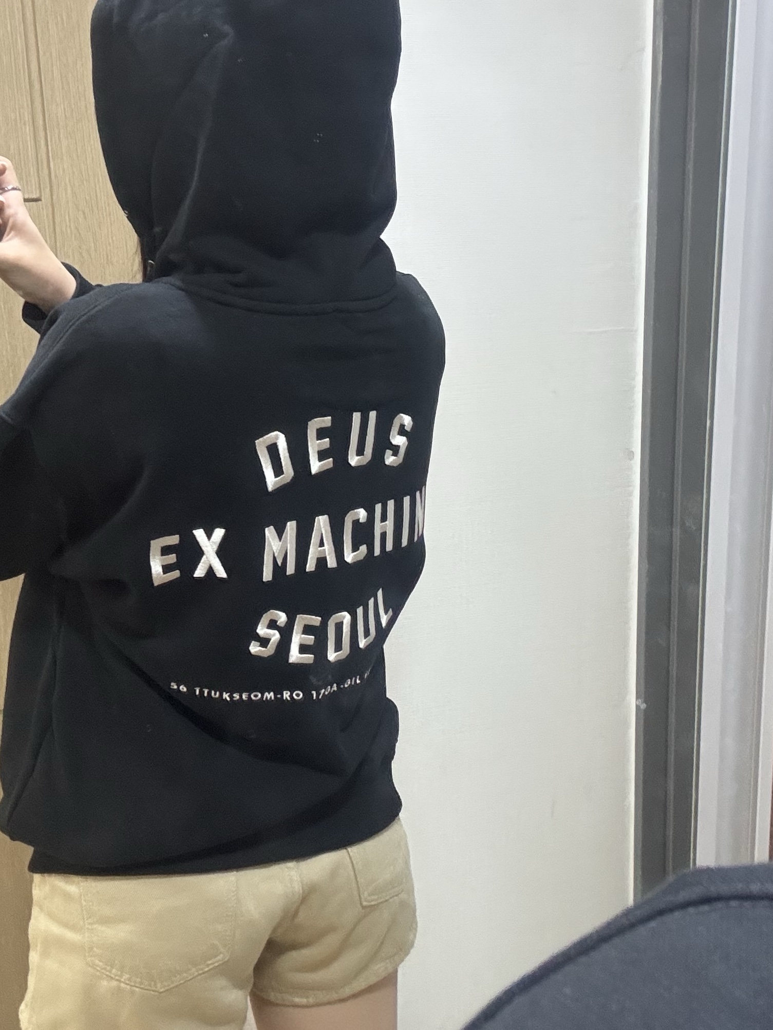 Deus Ex Machina College Address Hoodie Zip Up Black 착용 스타일 - 1