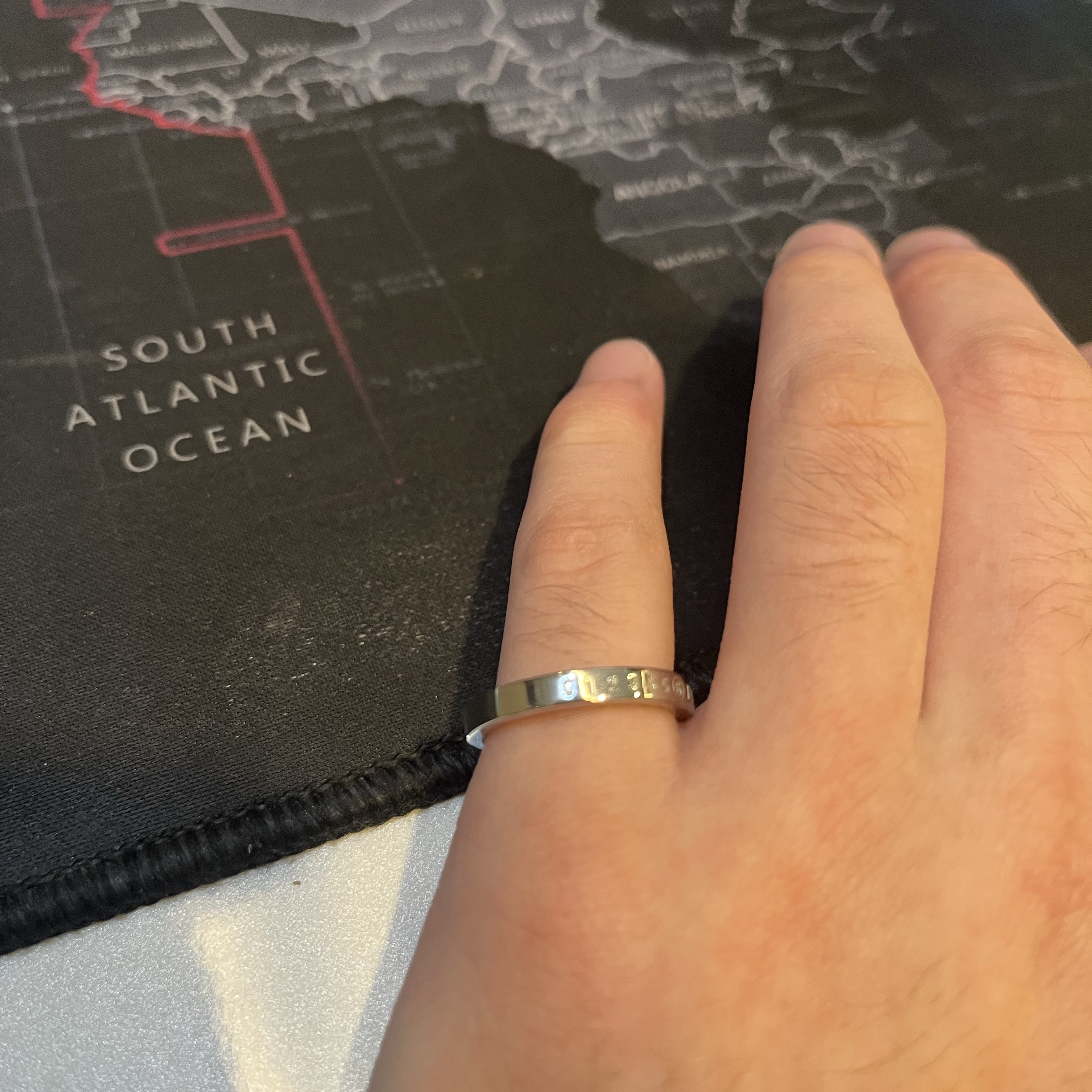 (W) MM6 Maison Margiela Numeric Minimal Signature Ring Silver Palladium 착용 스타일