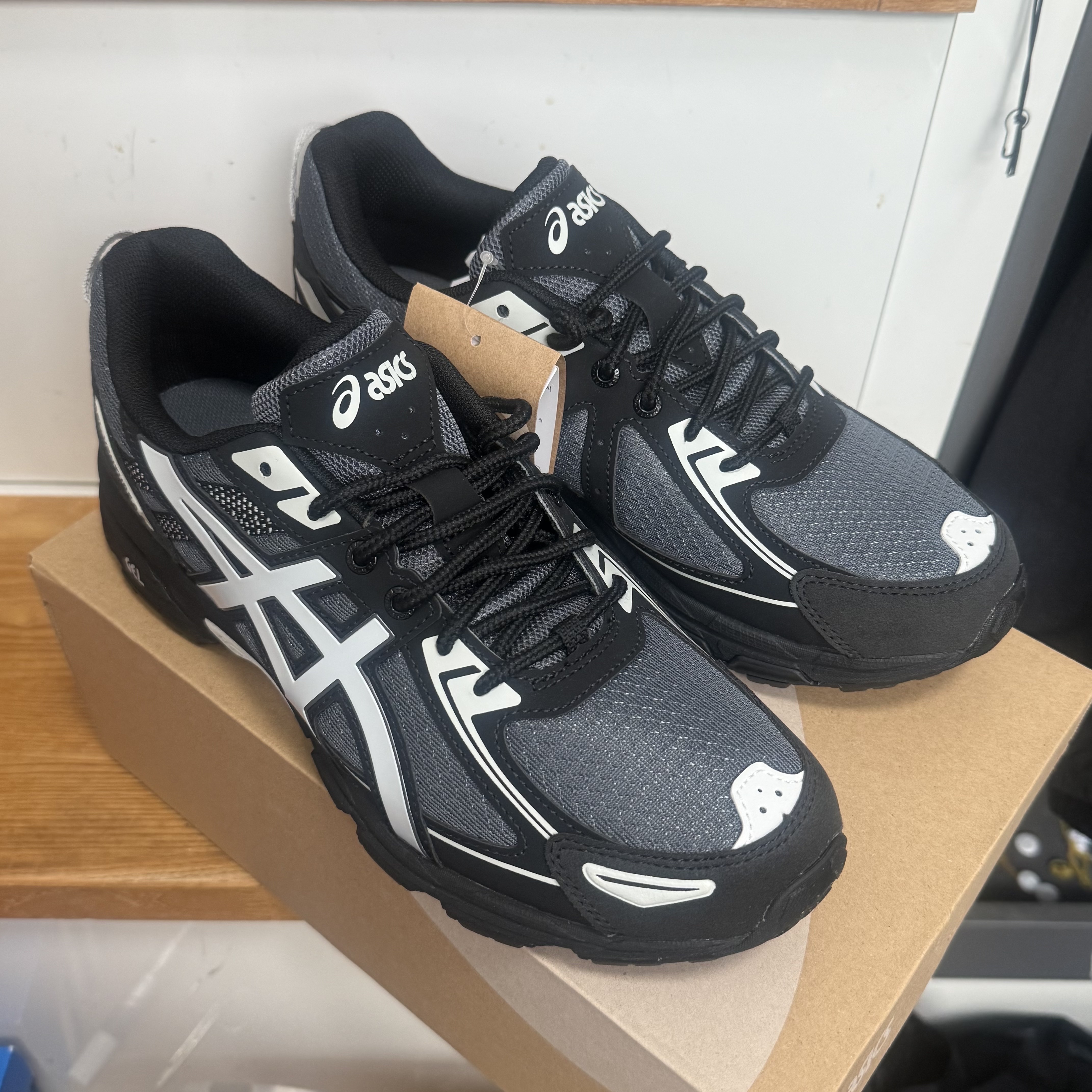 Asics Gel-Venture 6 Carrier Grey 착용 스타일