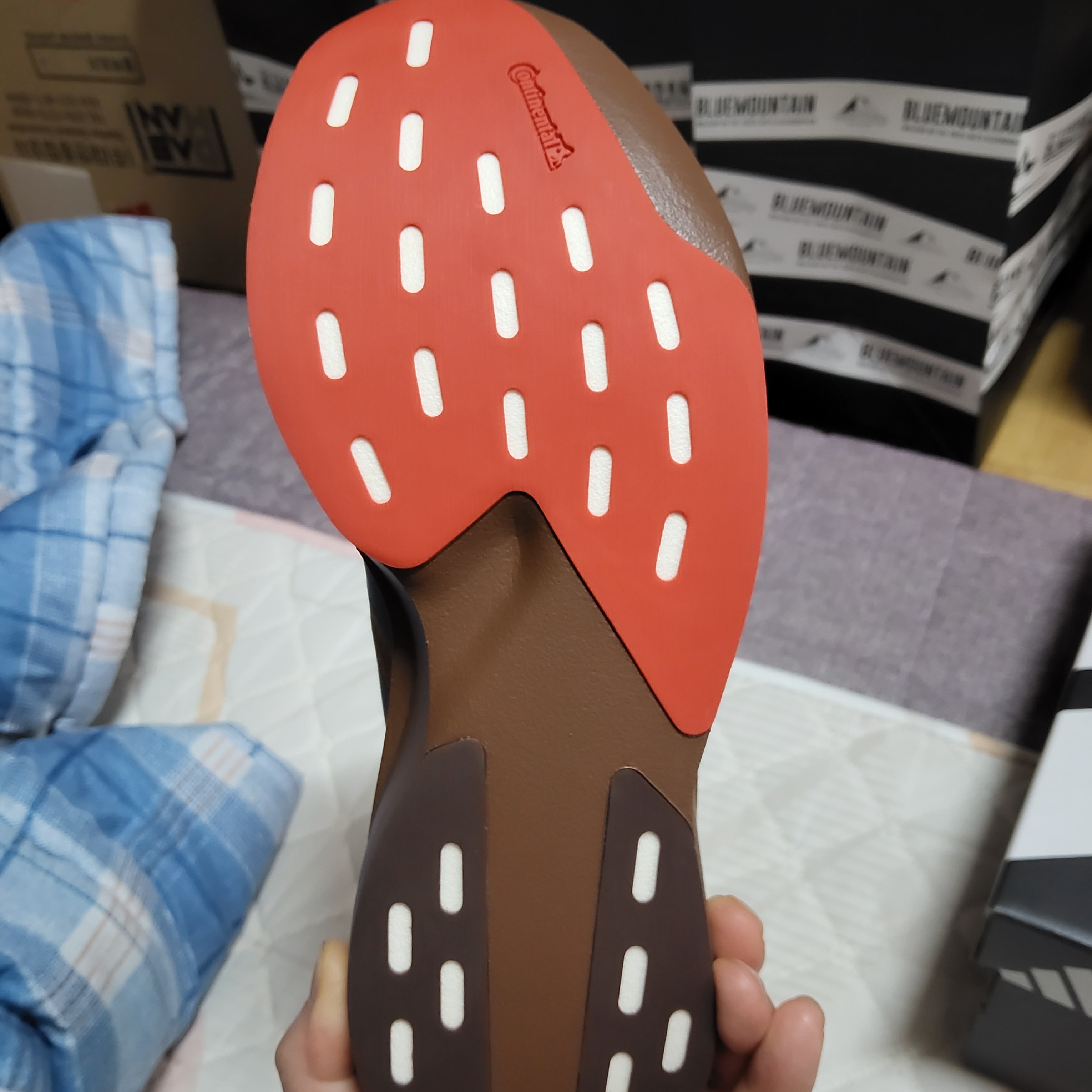 Adidas x Pharrell Williams Adizero EVO SL Preloved Brown 착용 스타일 - 8