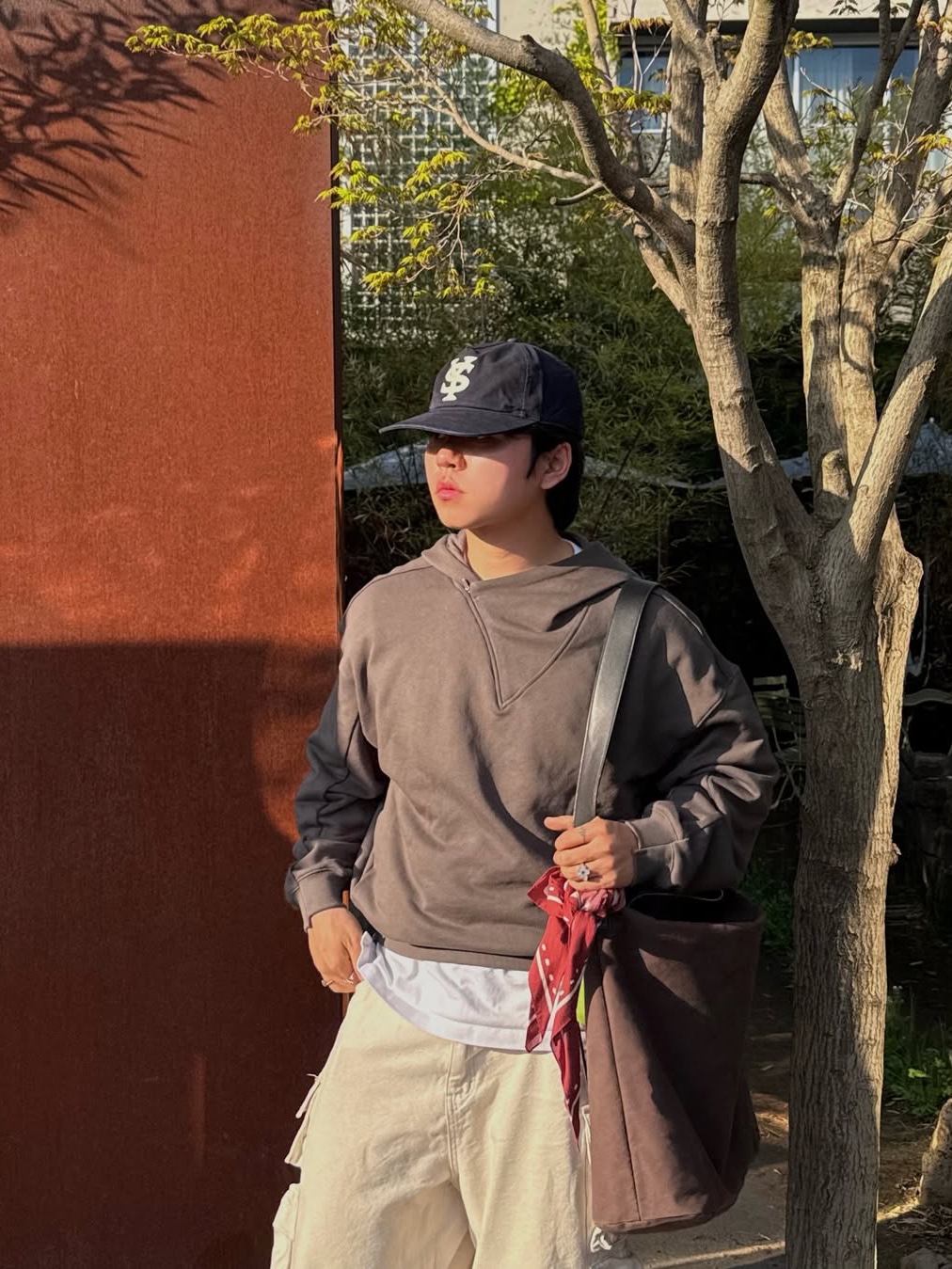 Sunday Ceremony Sy Logo 5 Panel Cotton Cap - Navy 착용 스타일 - 2