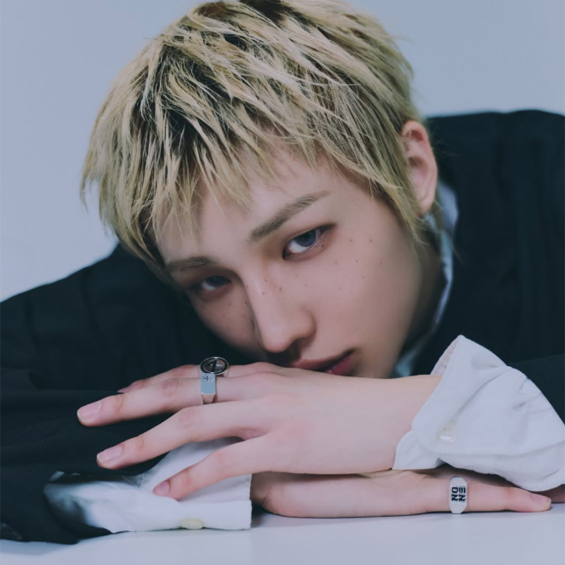 Nonenon Epoxy Compass Ring B, Nonenon Logo 2 Ring 착용 스타일