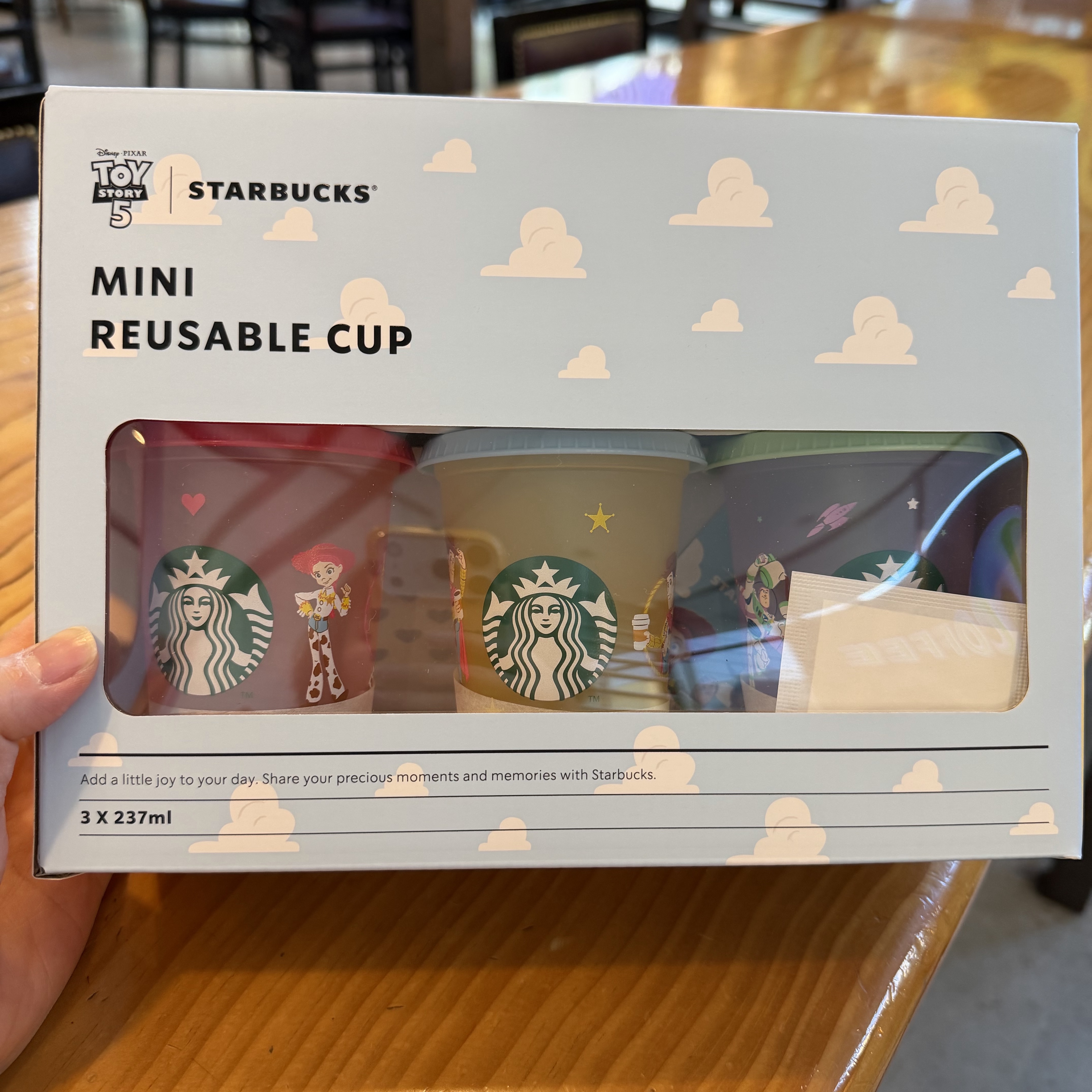 Starbucks x Toy Story 5 MD PL Reusable Cup Set (Set of 3) 착용 스타일 - 1