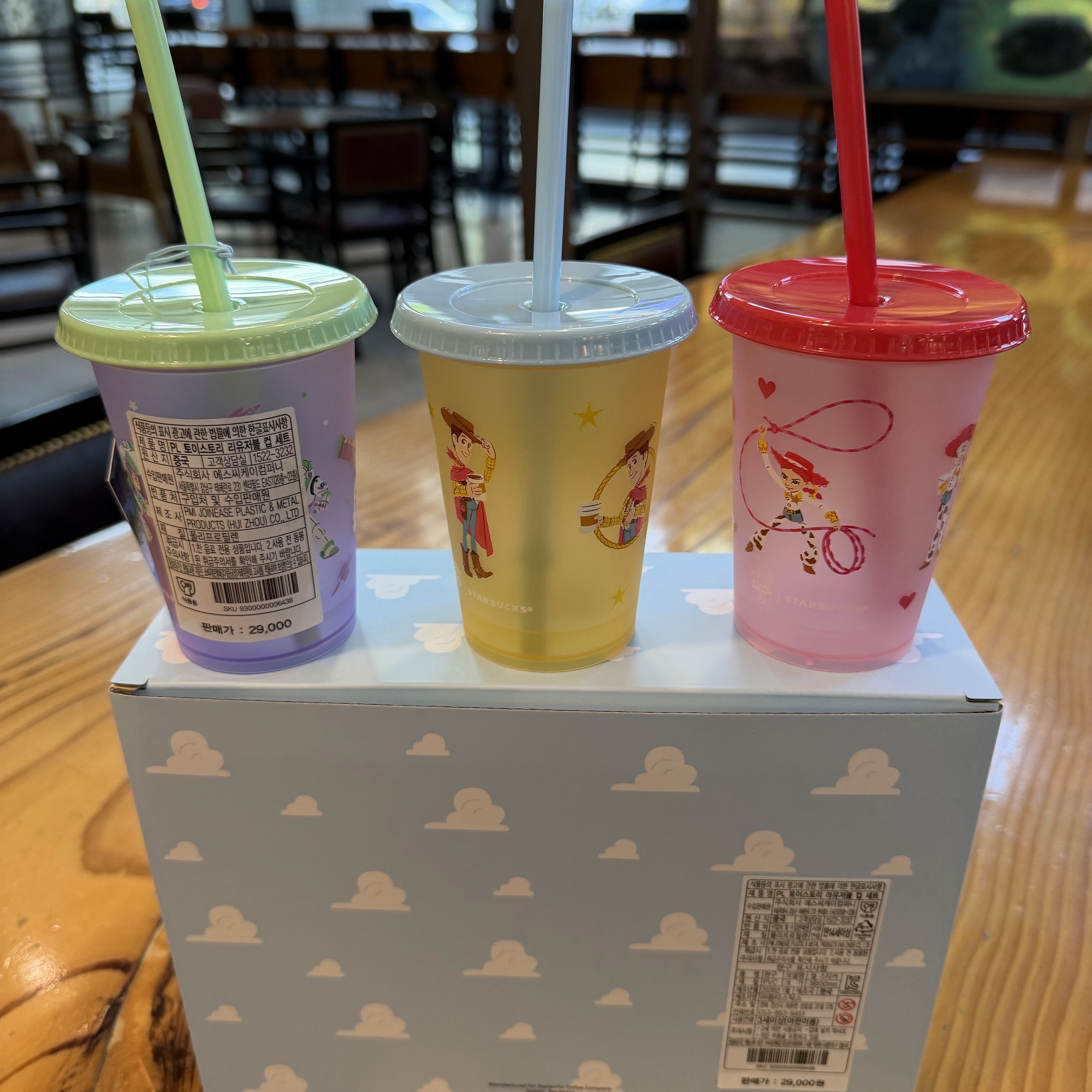 Starbucks x Toy Story 5 MD PL Reusable Cup Set (Set of 3) 착용 스타일 - 3