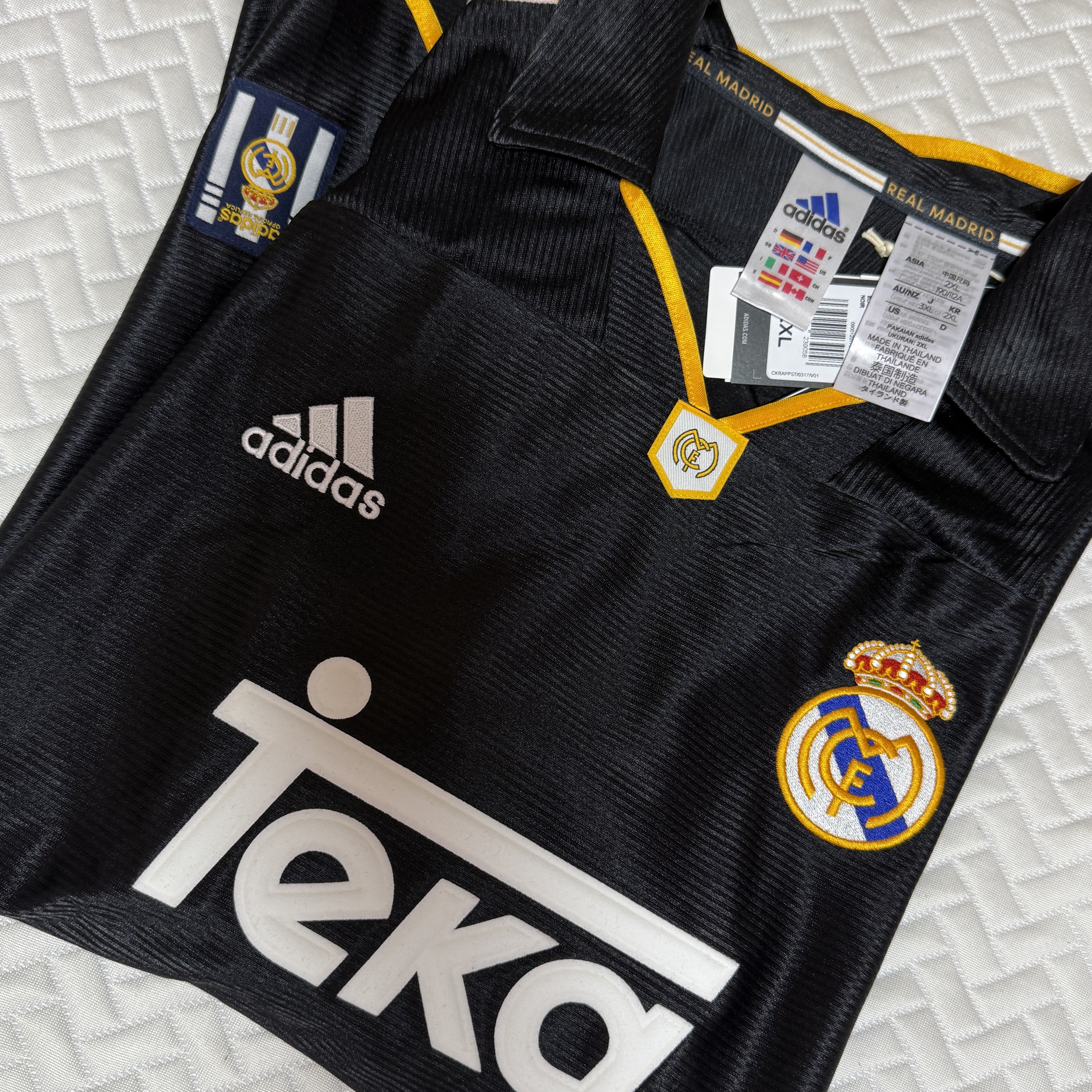 Adidas Real Madrid 99/00 Away Jersey Black - KR Sizing (Non Marking Ver.) 착용 스타일 - 2