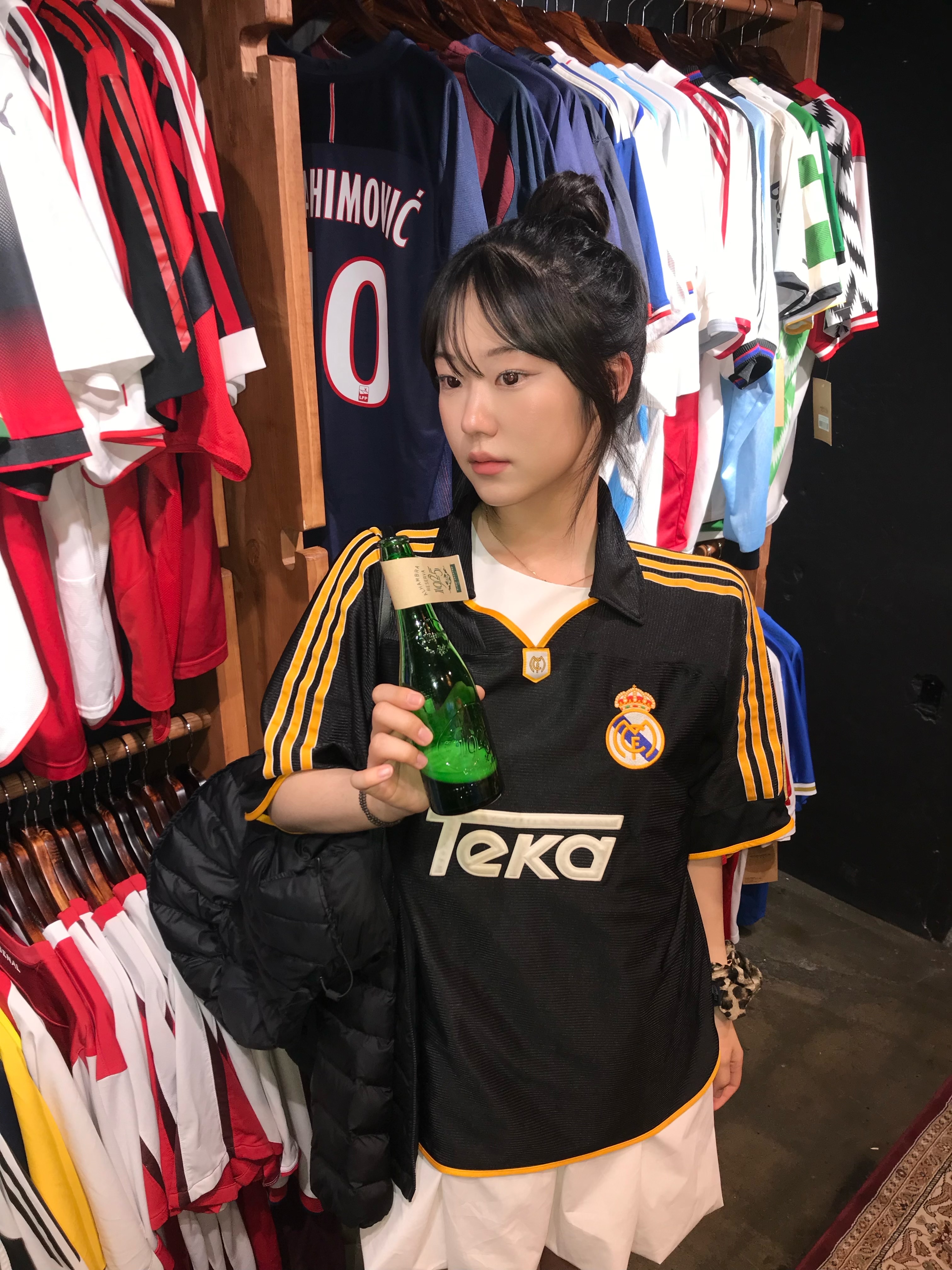Adidas Real Madrid 99/00 Away Jersey Black - KR Sizing (Non Marking Ver.) 착용 스타일 - 1