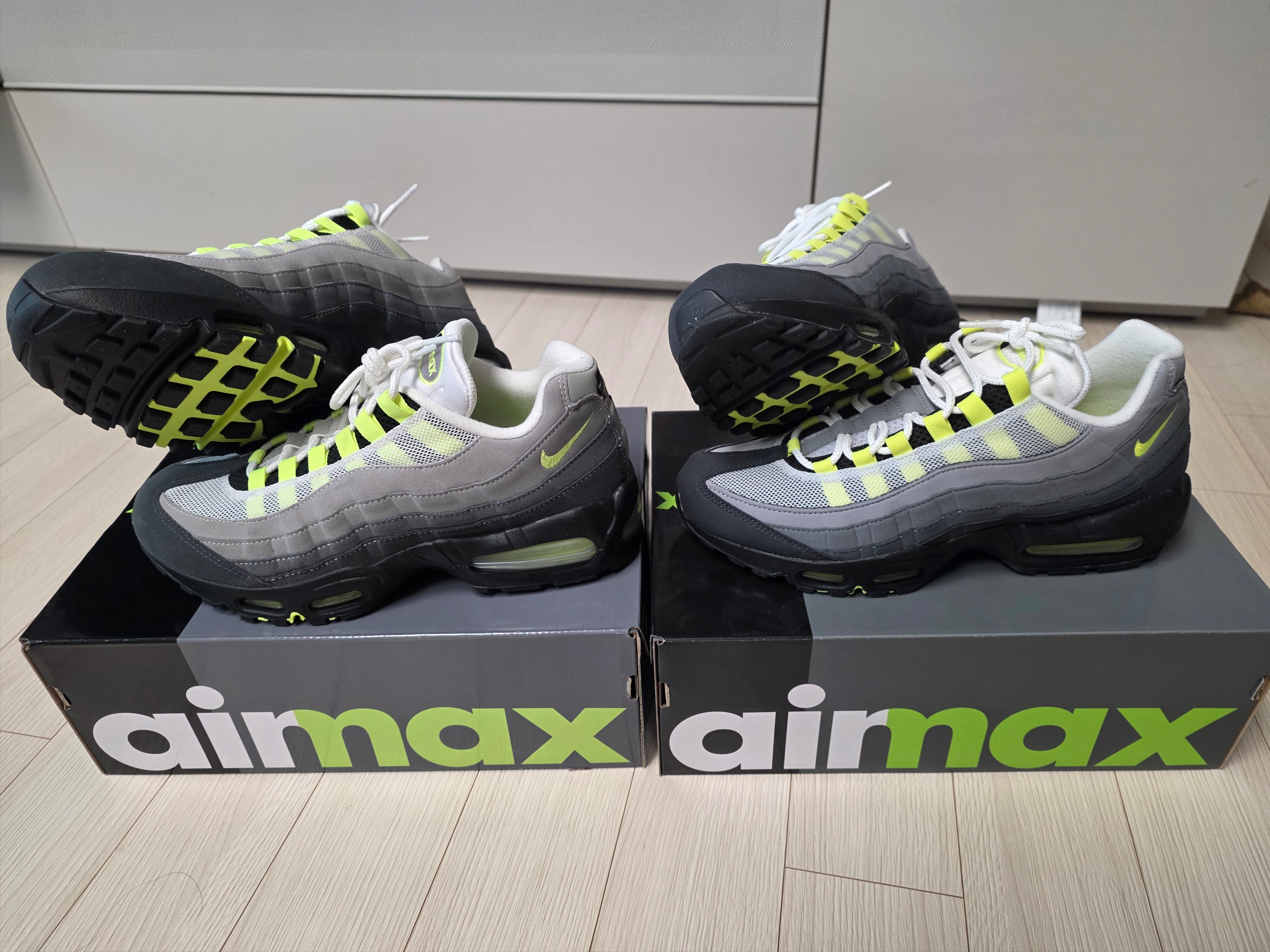 Nike Air Max 95 OG Neon, Nike Air Max 95 OG Neon Yellow 2020 착용 스타일 - 2