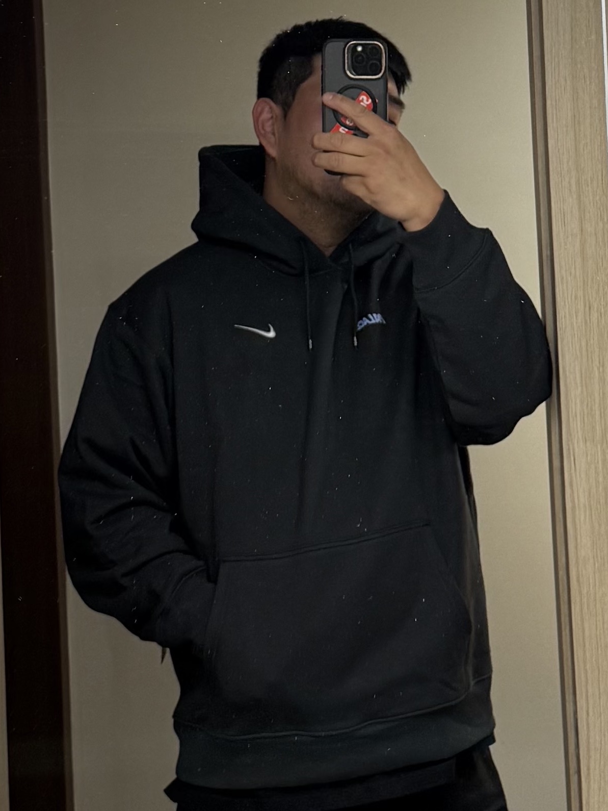 Palace x Nike Track Jacket Black - 26SS, Palace x Nike Font Swoosh Hood Black - 26SS 착용 스타일 - 4