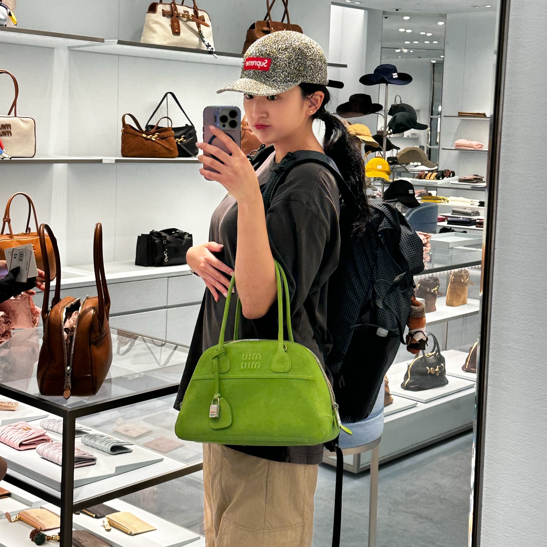 Miu Miu Vivant Nappa Leather Bag Fern Green, Supreme Corduroy Camp Cap Leopard - 25FW 착용 스타일