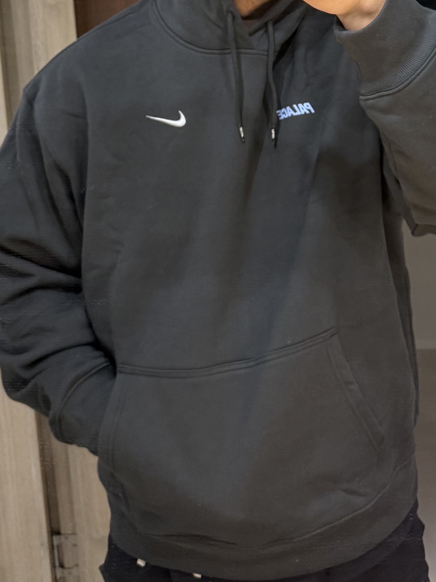 Palace x Nike Track Jacket Black - 26SS, Palace x Nike Font Swoosh Hood Black - 26SS 착용 스타일 - 5