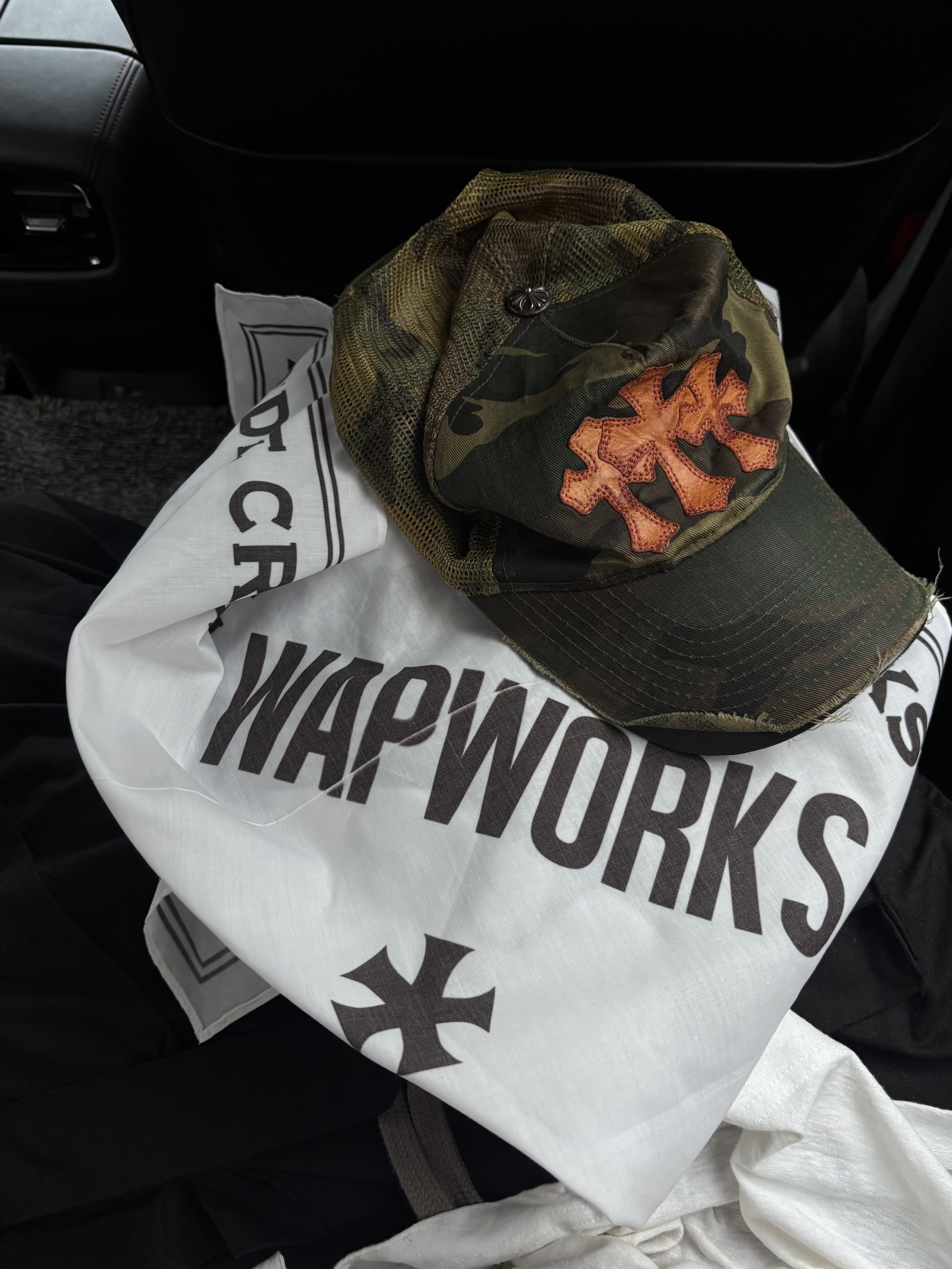 Wapworks Wide Safety Cargo Pants Black, Acne Studios Logo Long Sleeve T-Shirt Dusty White 착용 스타일 - 6