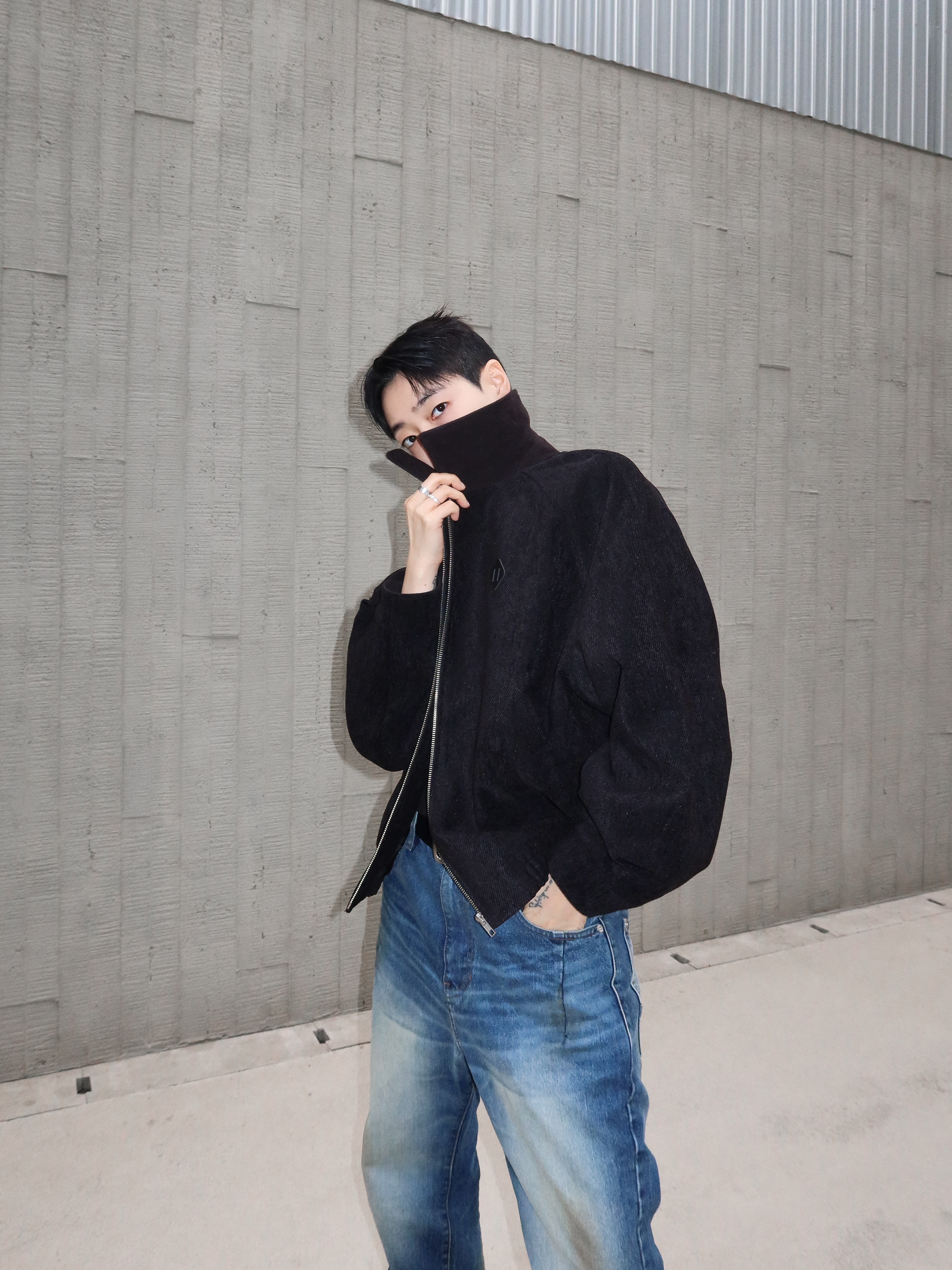 Hono Report Lash Tab Raglan Jacket Black, Farfromwhat Far Aged Flare Jeans 착용 스타일 - 5