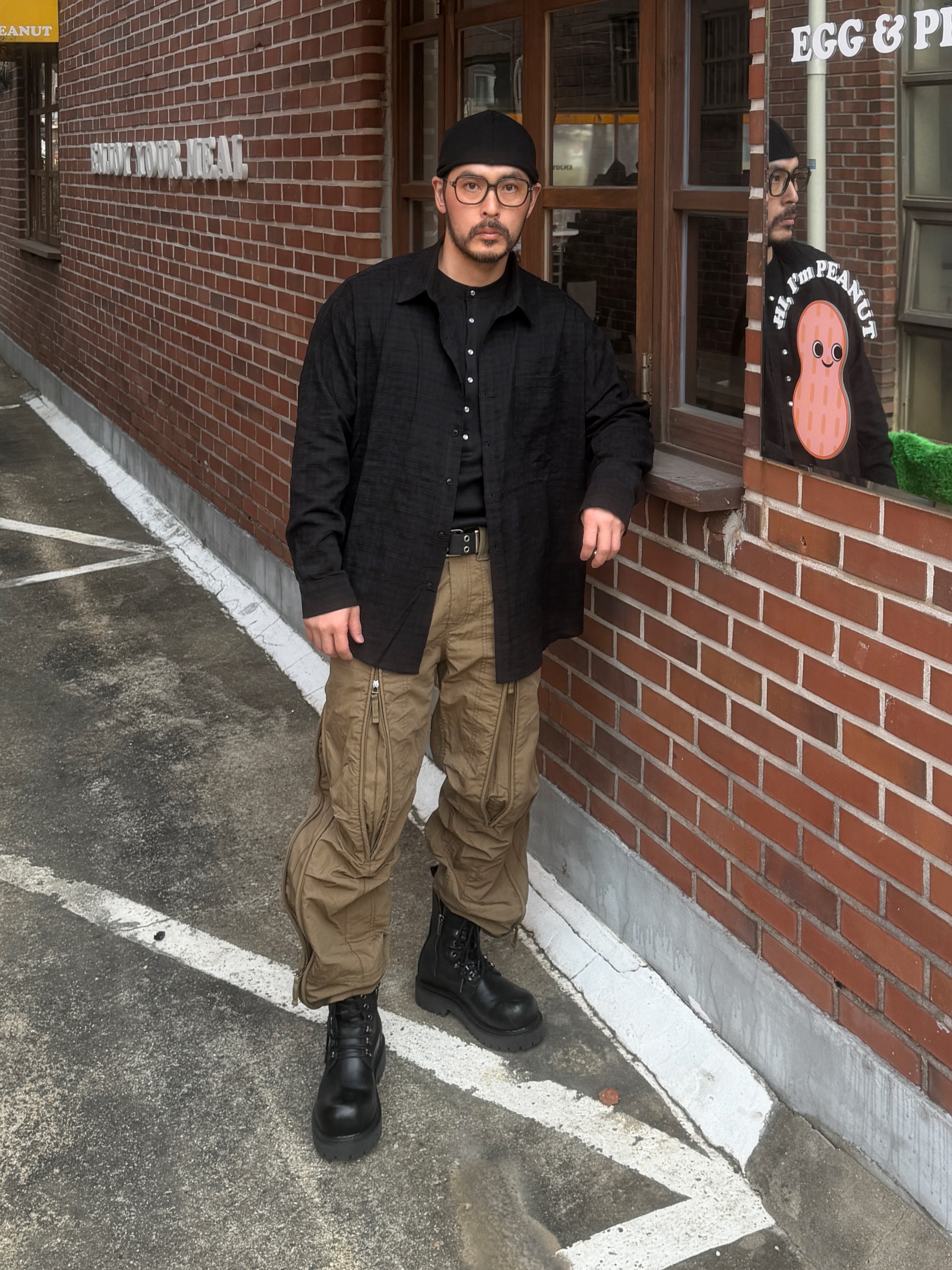 Gentle Monster Mua 01 Black 착용 스타일 - 3