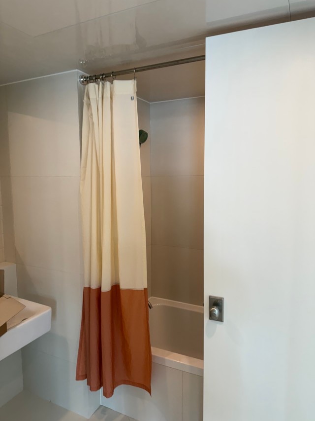 Crumble shower curtain L size / 4color 착용 스타일