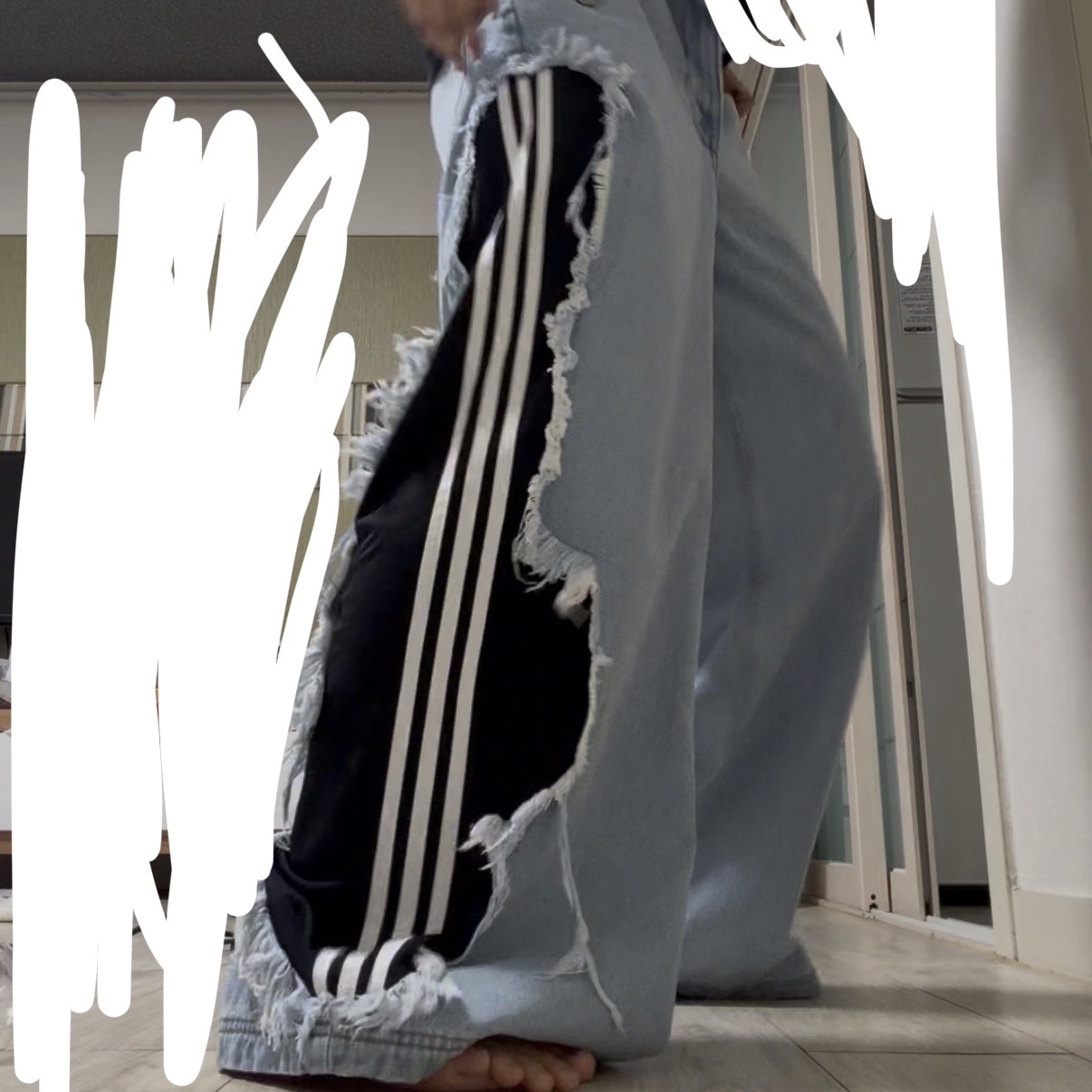 (W) Adidas Adilenium 5.0 Deconstructed Denim Pants Light Blue - KR Sizing 착용 스타일 - 1