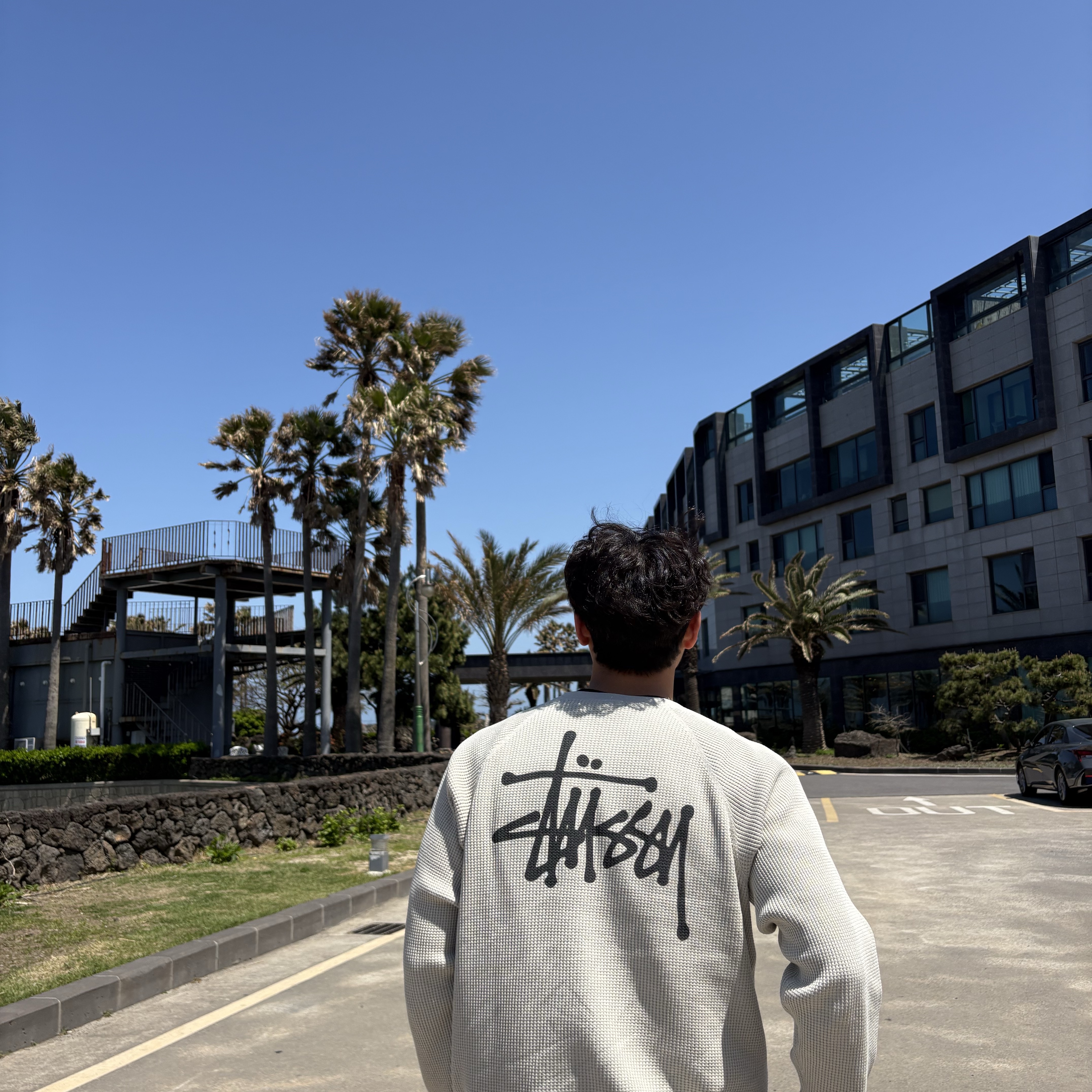 Stussy Raglan Thermal LS Crew Bone 착용 스타일 - 1