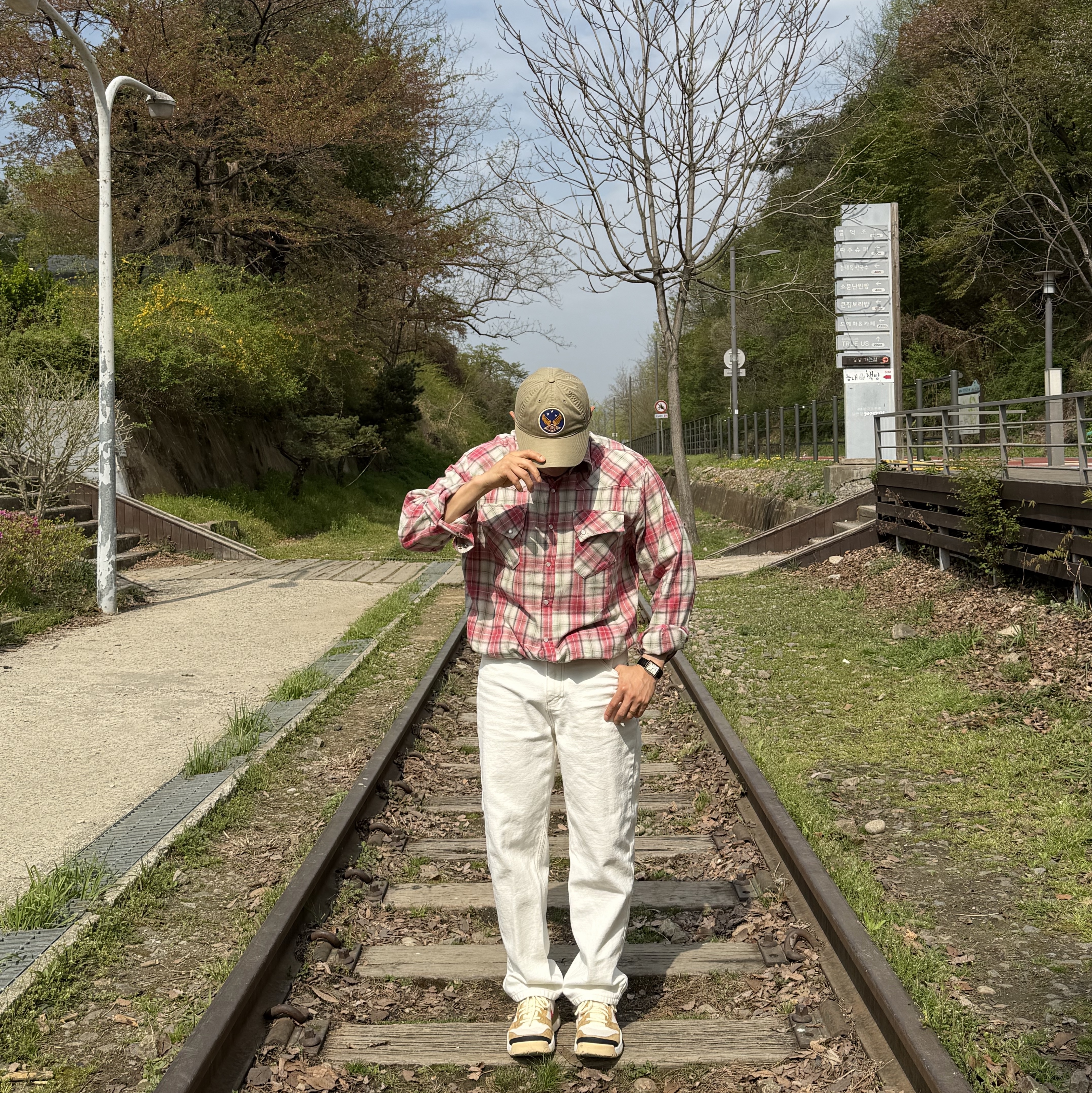 Double RL Garment Dyeing Twill Ball Cap Green, Nike x Tom Sachs Mars Yard Shoe 3.0 Space Camp 착용 스타일