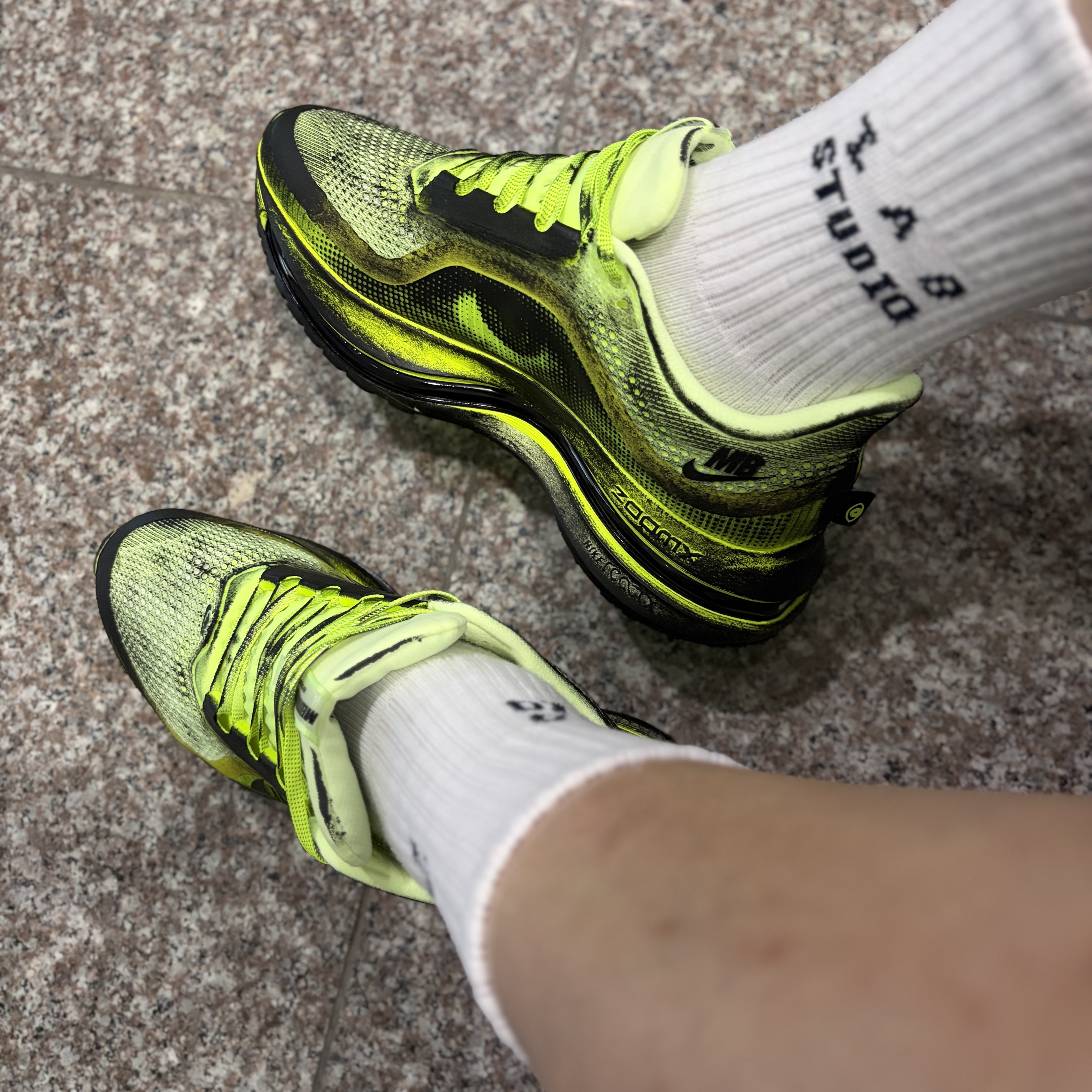 (W) Nike x Melitta Baumeister Pegasus Premium Volt and Cyber, Undermycar POC-001 POC Basic Sweat Shorts Light melange / 001 착용 스타일 - 2