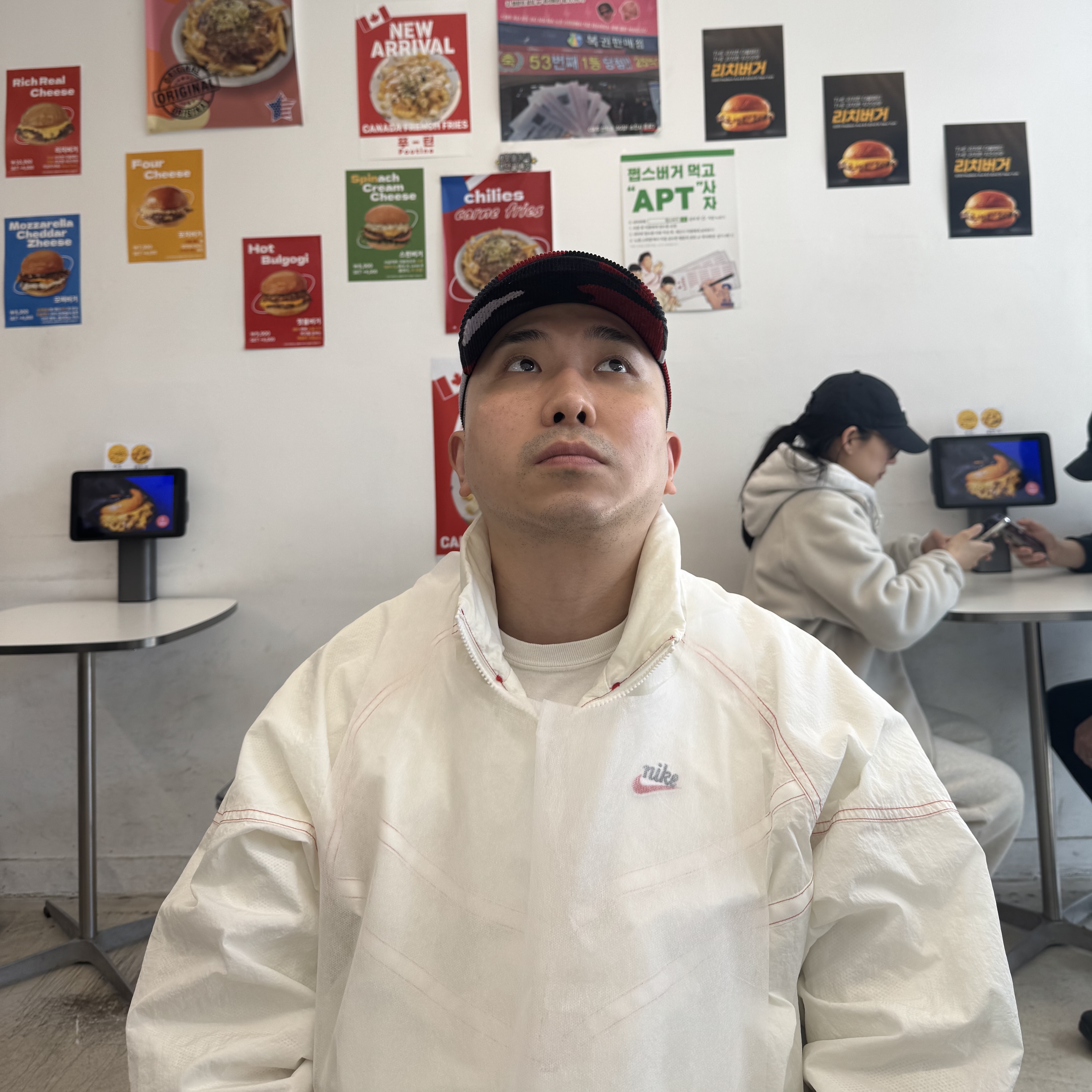Supreme x Nike Arc Corduroy 6-Panel Red Camo - 22SS, Supreme x Nike Ripstop Pullover White - 24SS 착용 스타일