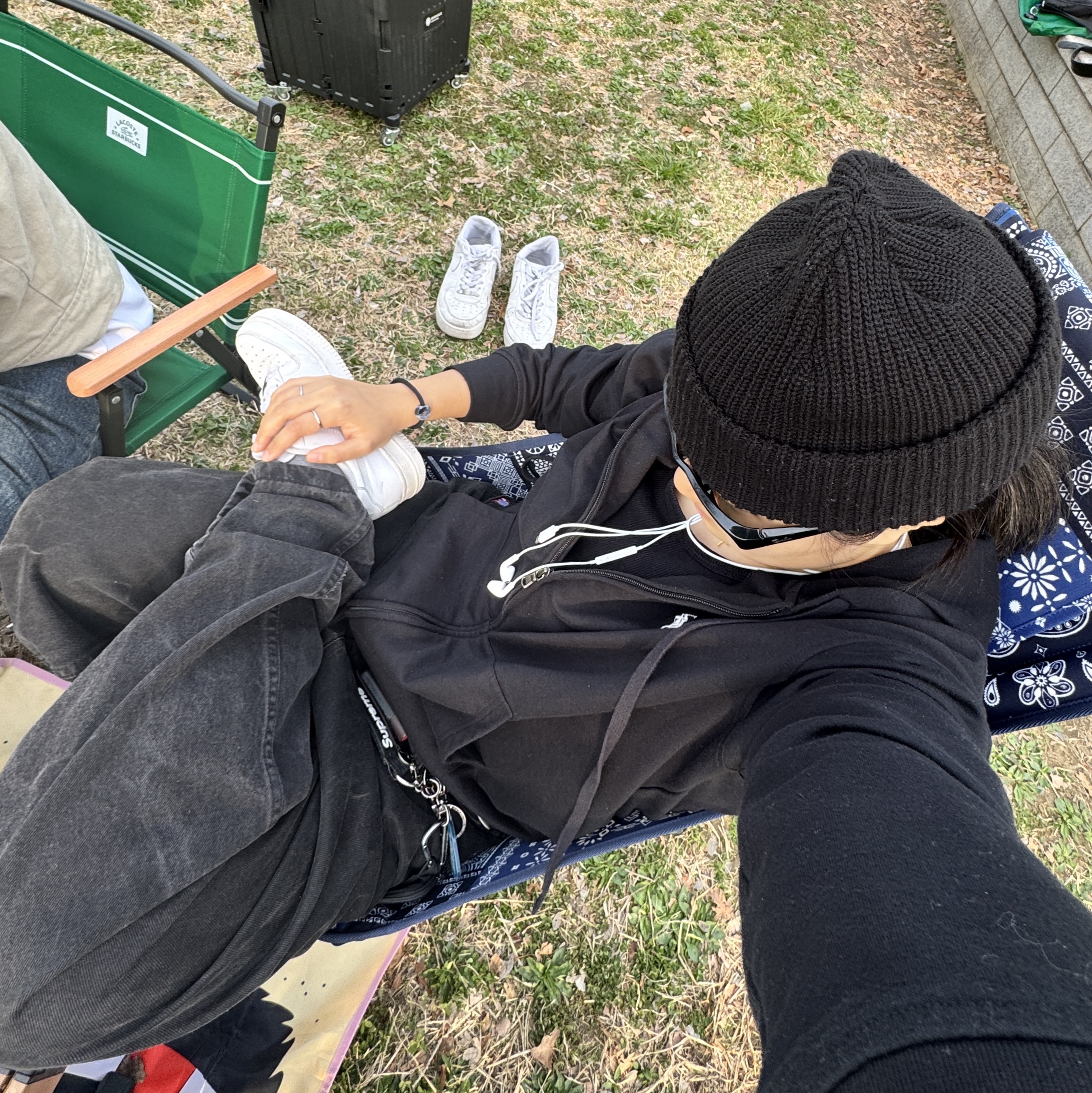 Noah Core Logo Beanie Black, Ray-Ban DADDY-O II Polished Black Frame Green Classic G-15 Lenses 착용 스타일