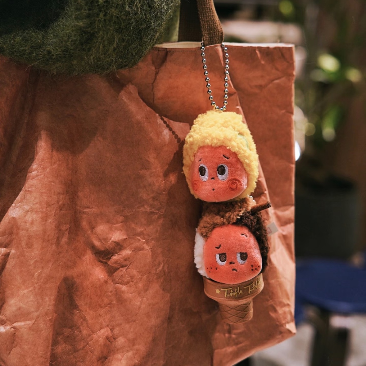 Pop Mart Moon Gelato Series Gelato Snowman Gelato Pendant 착용 스타일