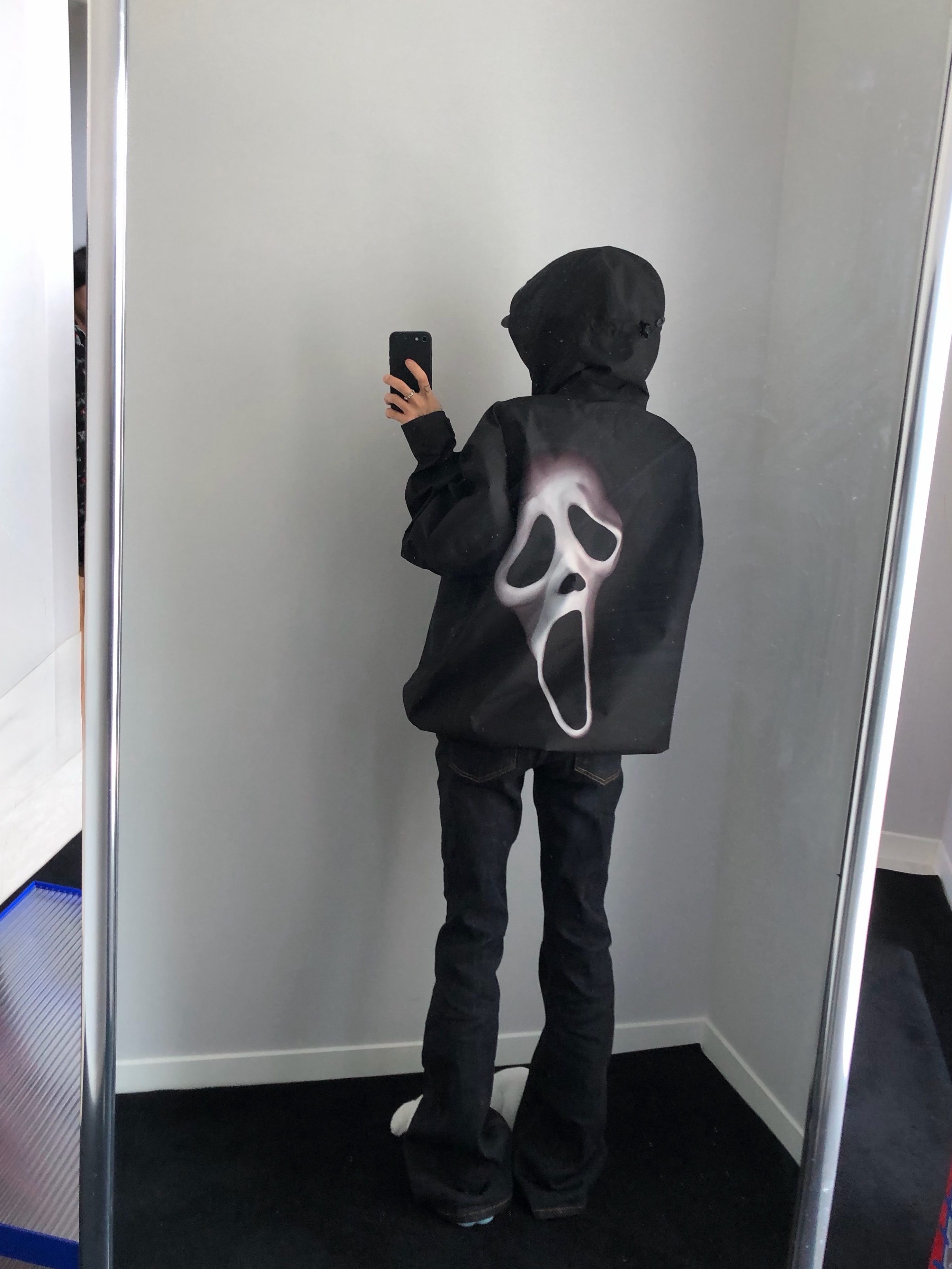 Supreme Gore-Tex Ghostface Shell Jacket Black - 26SS 착용 스타일