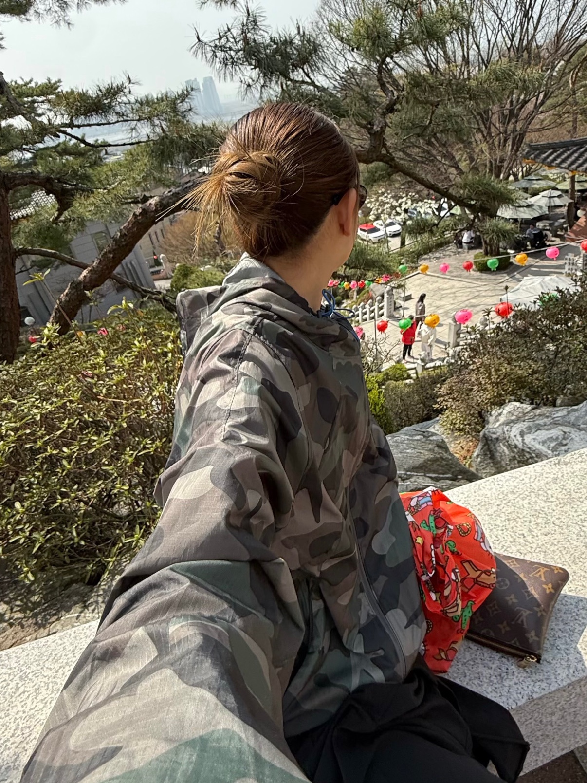 [더블적립] sunlovetour Frame Light Jacket Camo 착용 스타일