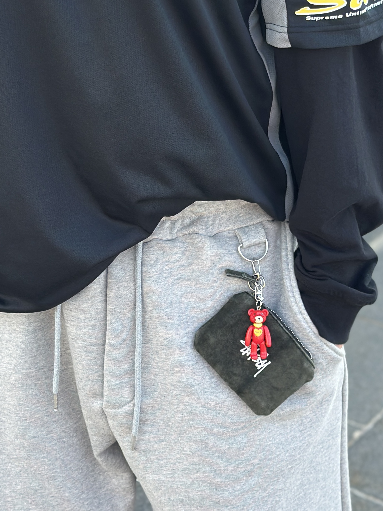Supreme Hooded Soccer Jersey Black - 23FW, Jordan 1 High 85 Bred 착용 스타일 - 6