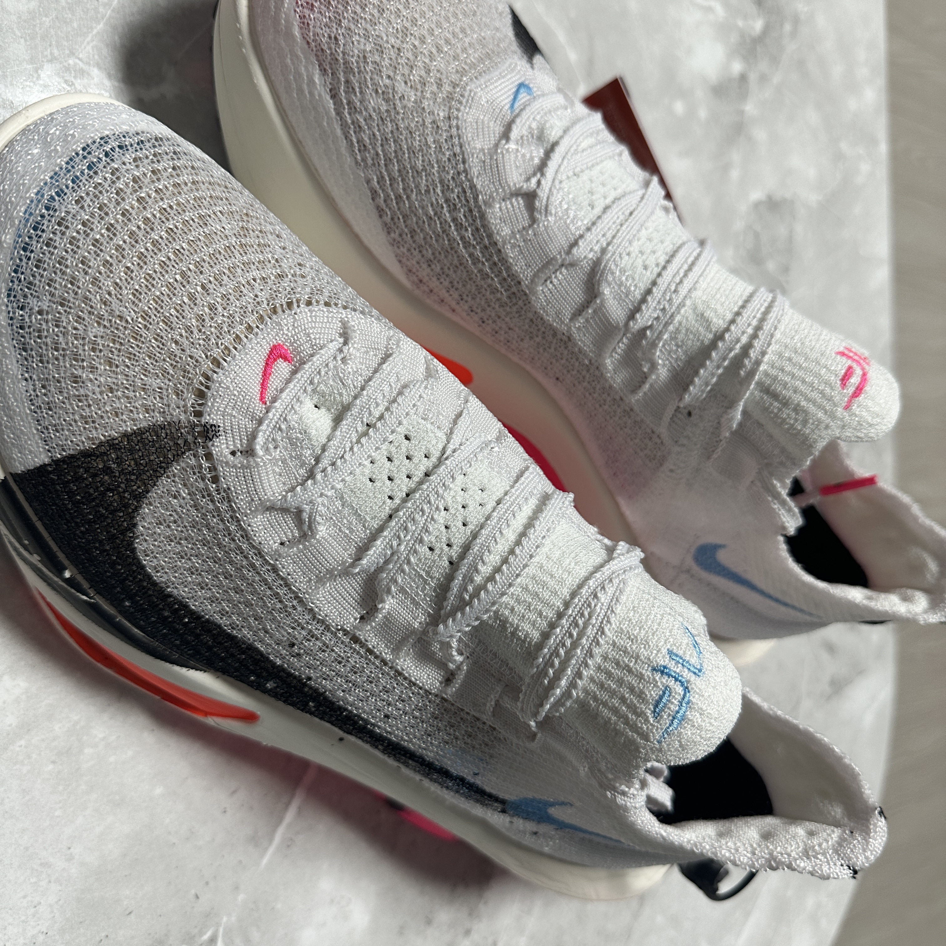 Nike Air Zoom Alphafly Next% 3 White Soft Pearl 착용 스타일 - 1