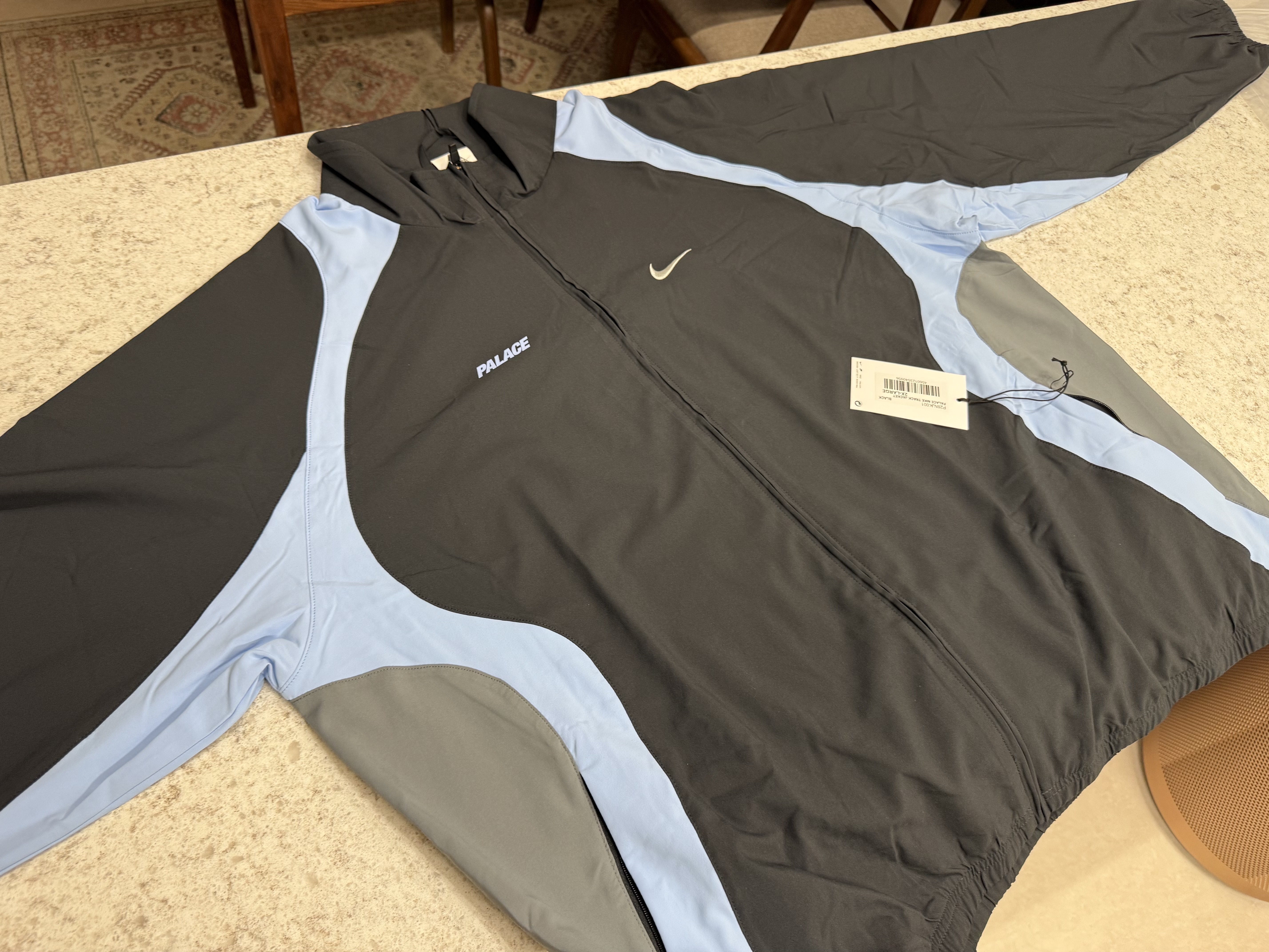 Palace x Nike Track Jacket Black - 26SS, Palace x Nike Font Swoosh Hood Black - 26SS 착용 스타일 - 2