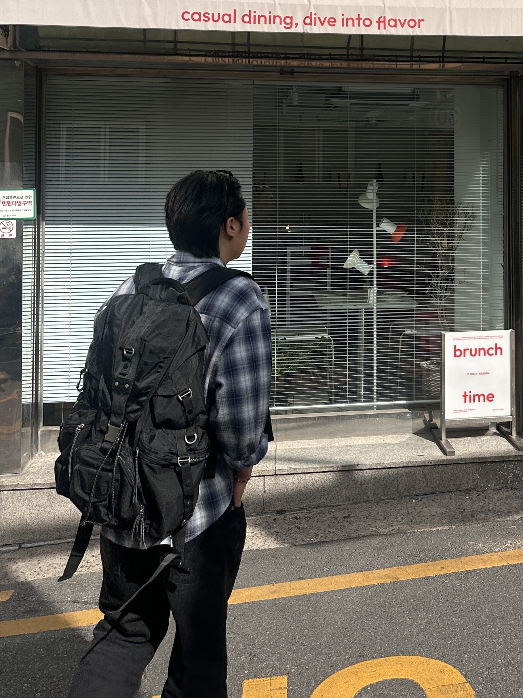 Permanent Archive Ombre Checkered Shirt Navy 착용 스타일
