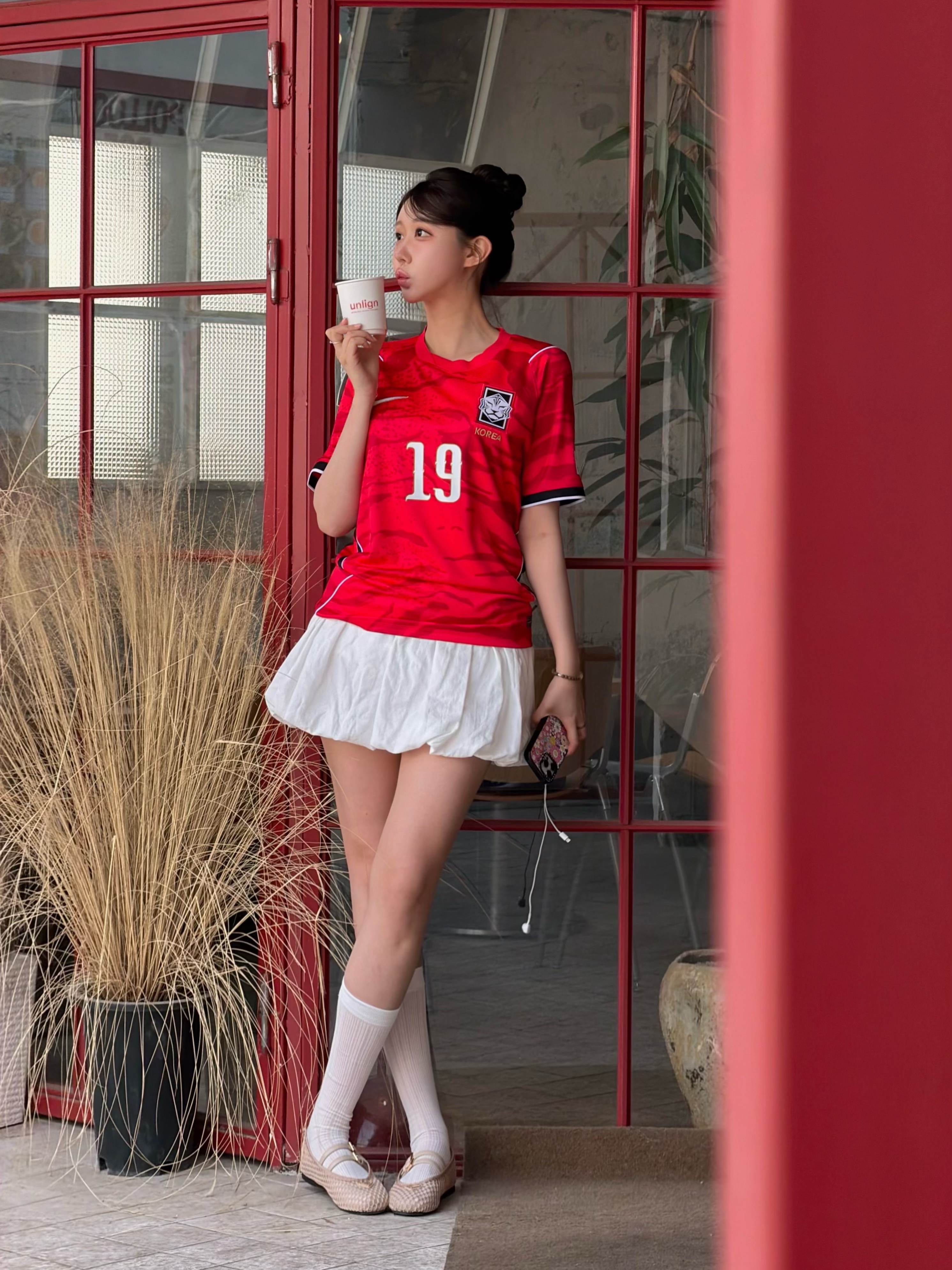 Nike Korea 2026 Stadium Home Dri-Fit Soccer Replica Jersey Global Red Black (Non Marking Ver.) 착용 스타일 - 1