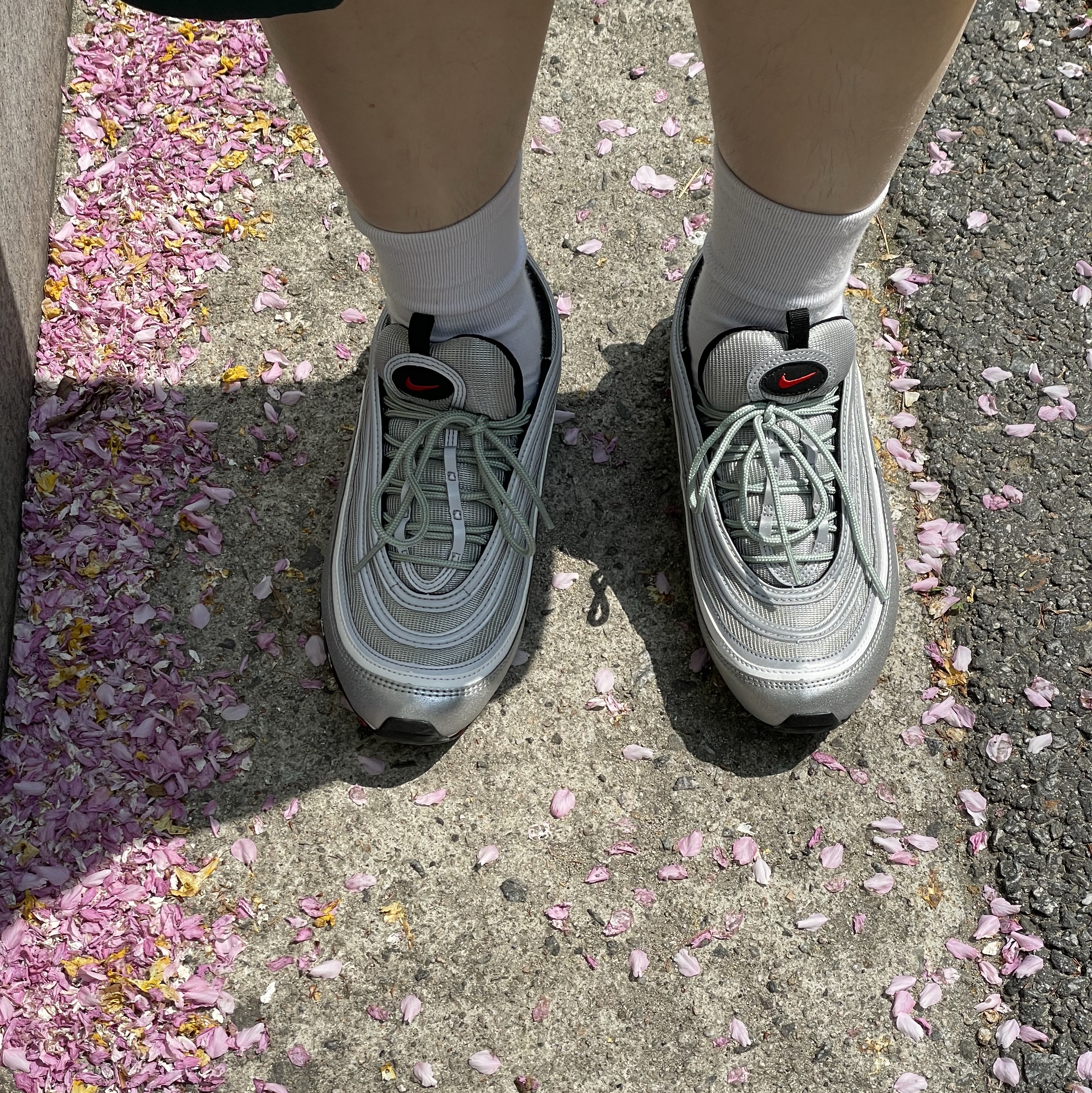 Nike Air Max 97 OG Silver Bullet 2022 착용 스타일