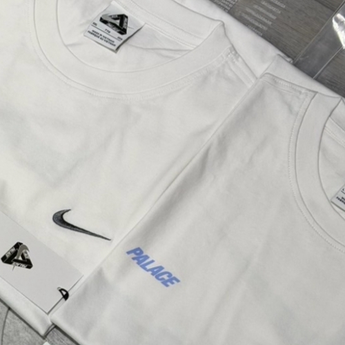 Palace x Nike Font Swoosh T-Shirt White - 26SS 착용 스타일
