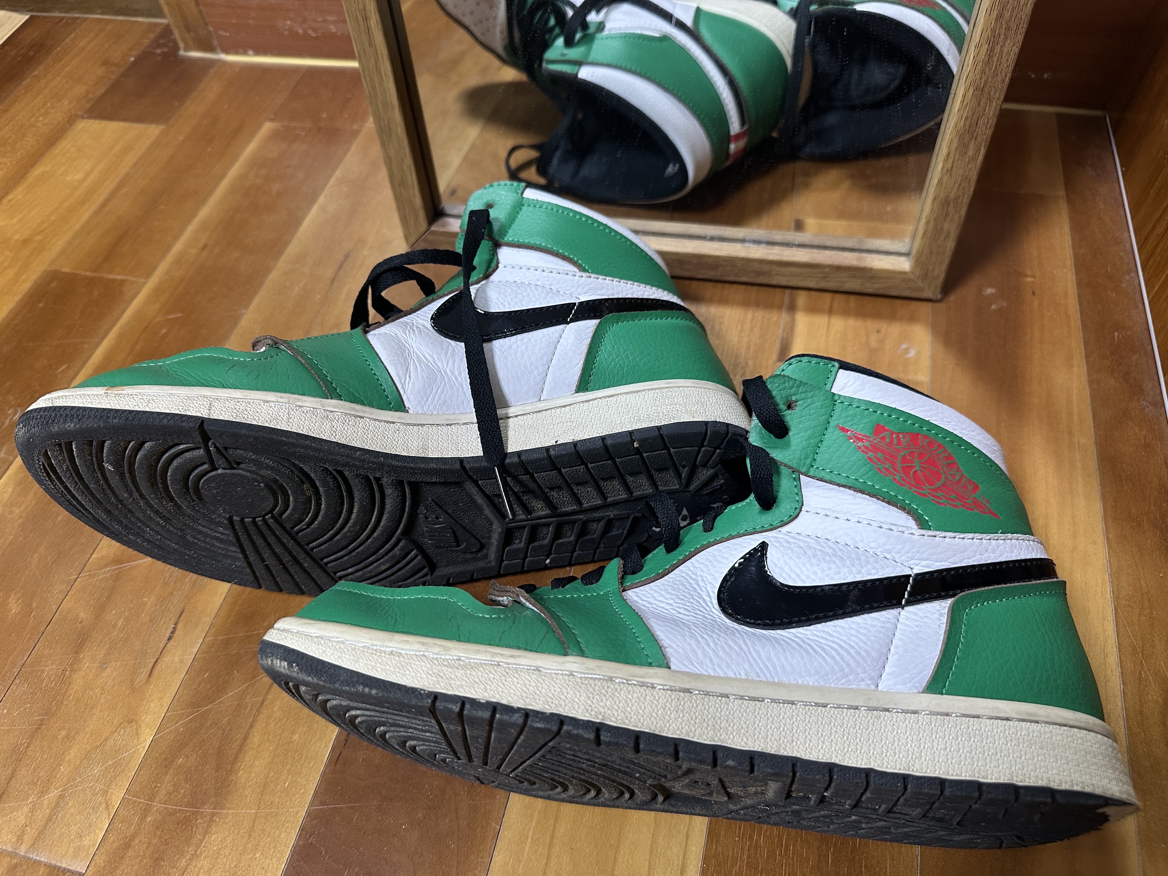 (W) Jordan 1 Retro High OG Lucky Green 착용 스타일