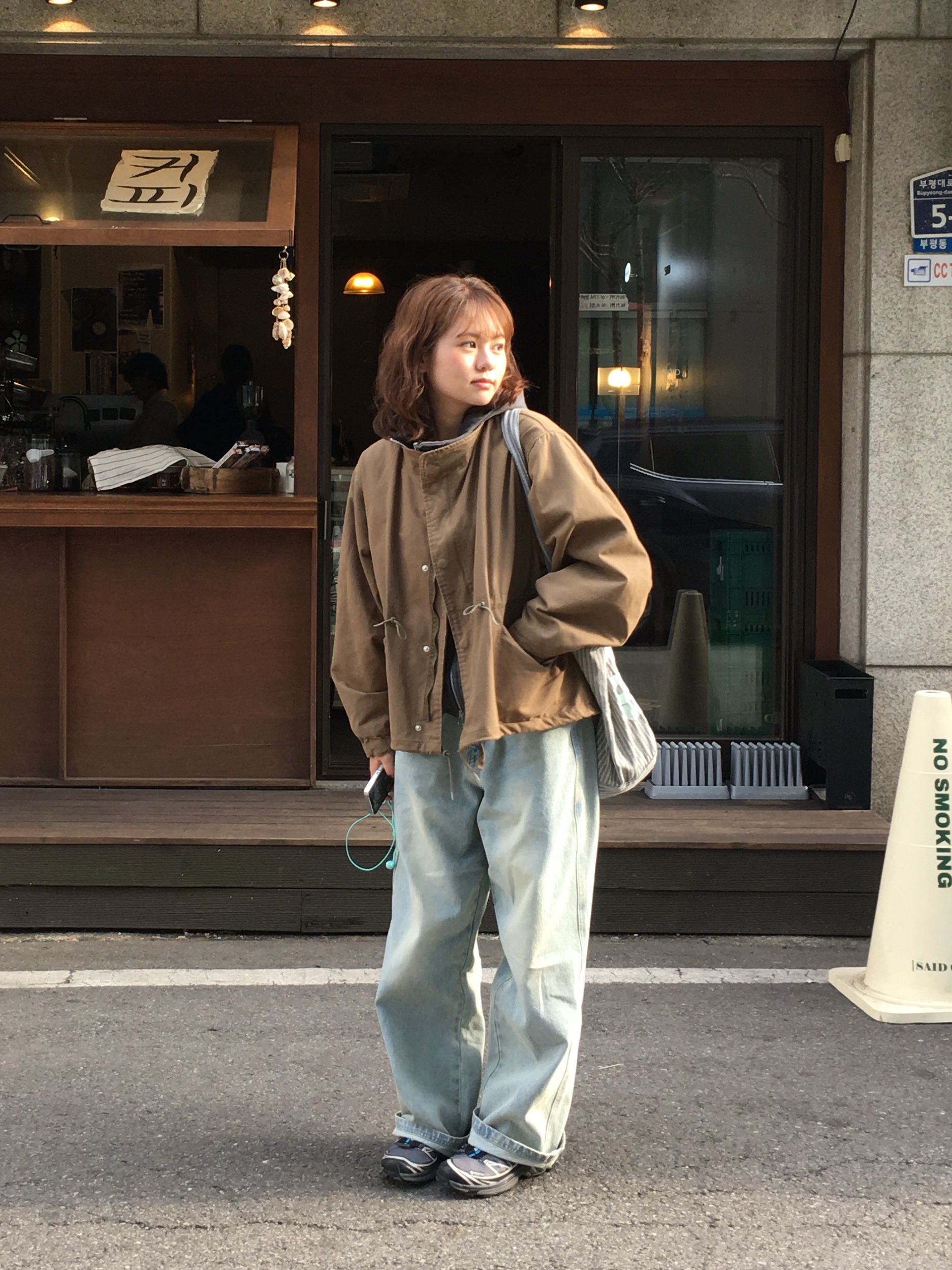 [더블적립] sunlovetour SSS Cotton Tote Grey Stripe 착용 스타일 - 1
